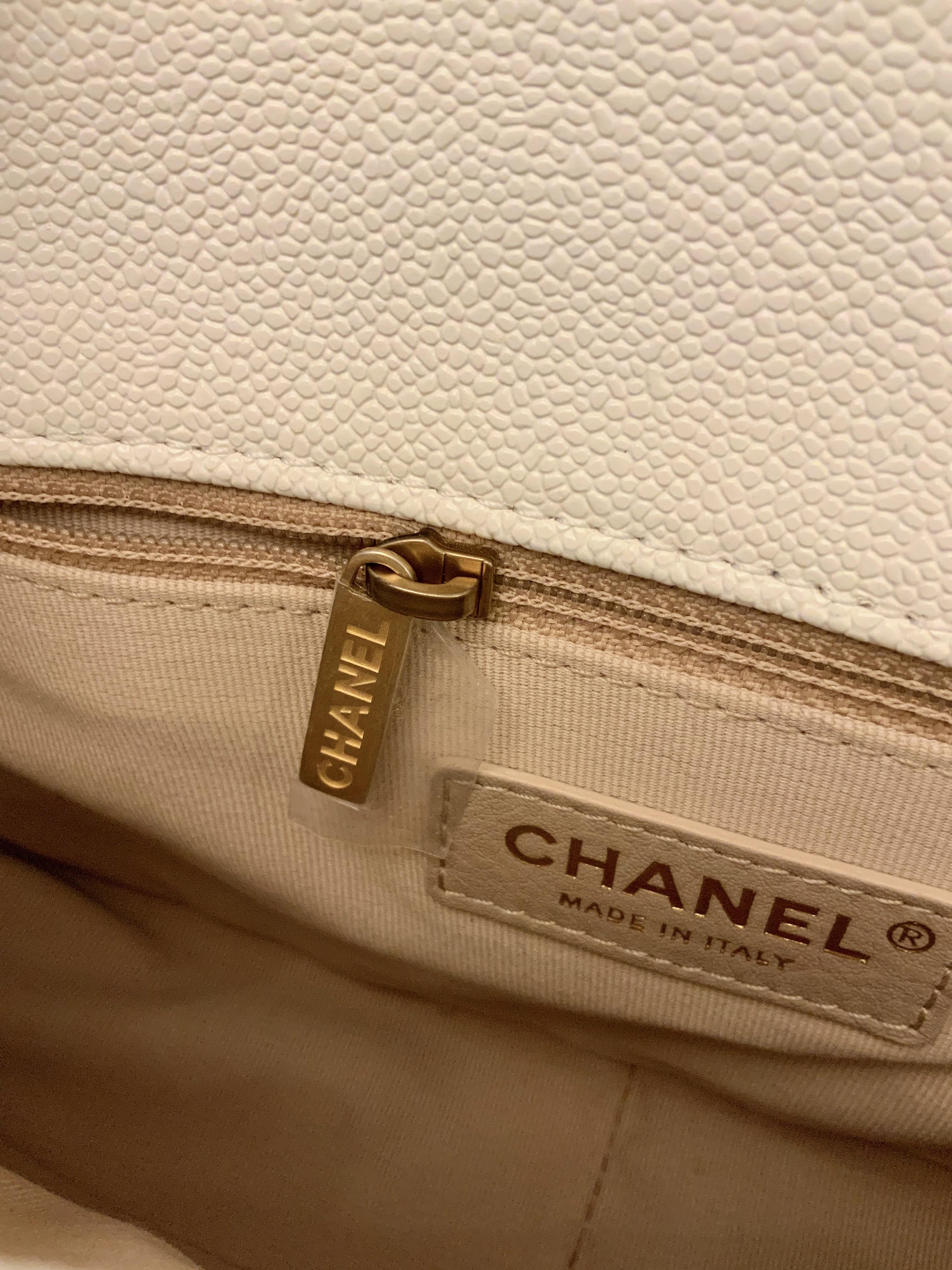 Chanel 22P Melody Flap White Caviar Small Bag  13