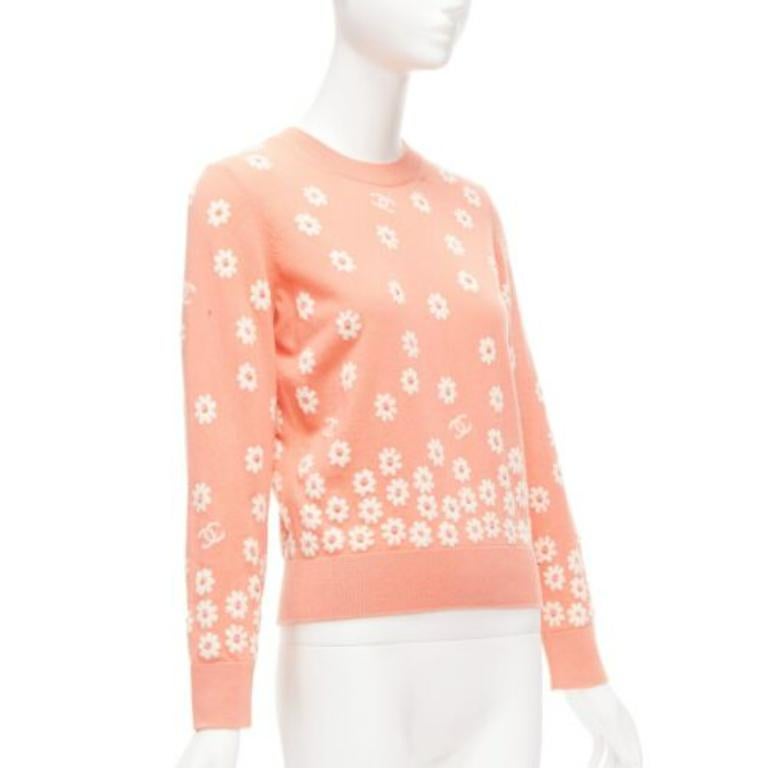 Orange Pull pull-over CHANEL 22P couleur pêche en cachemire mélangé à fleurs CC FR34 en vente
