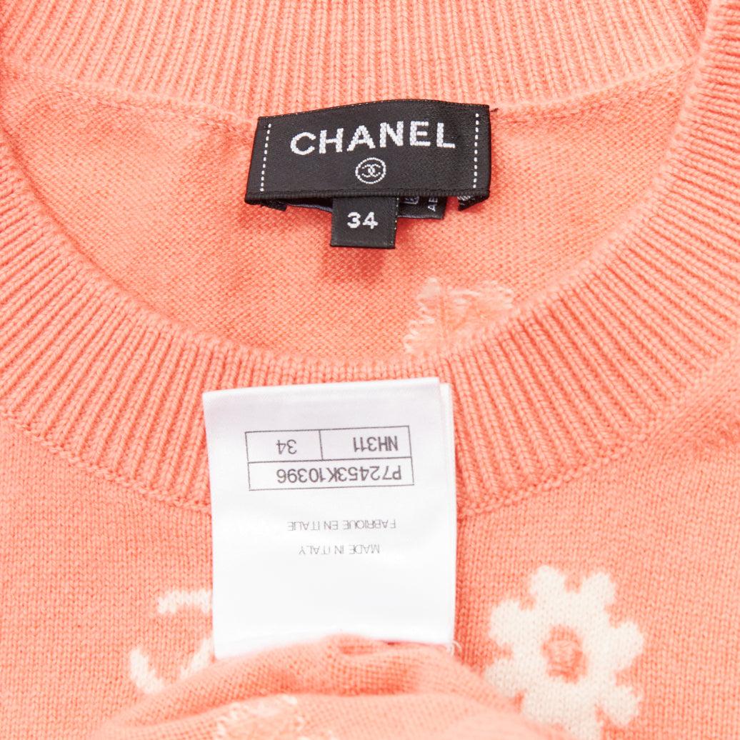 CHANEL 22P peach cashmere blend floral CC knitted pullover sweater FR34 For Sale 4