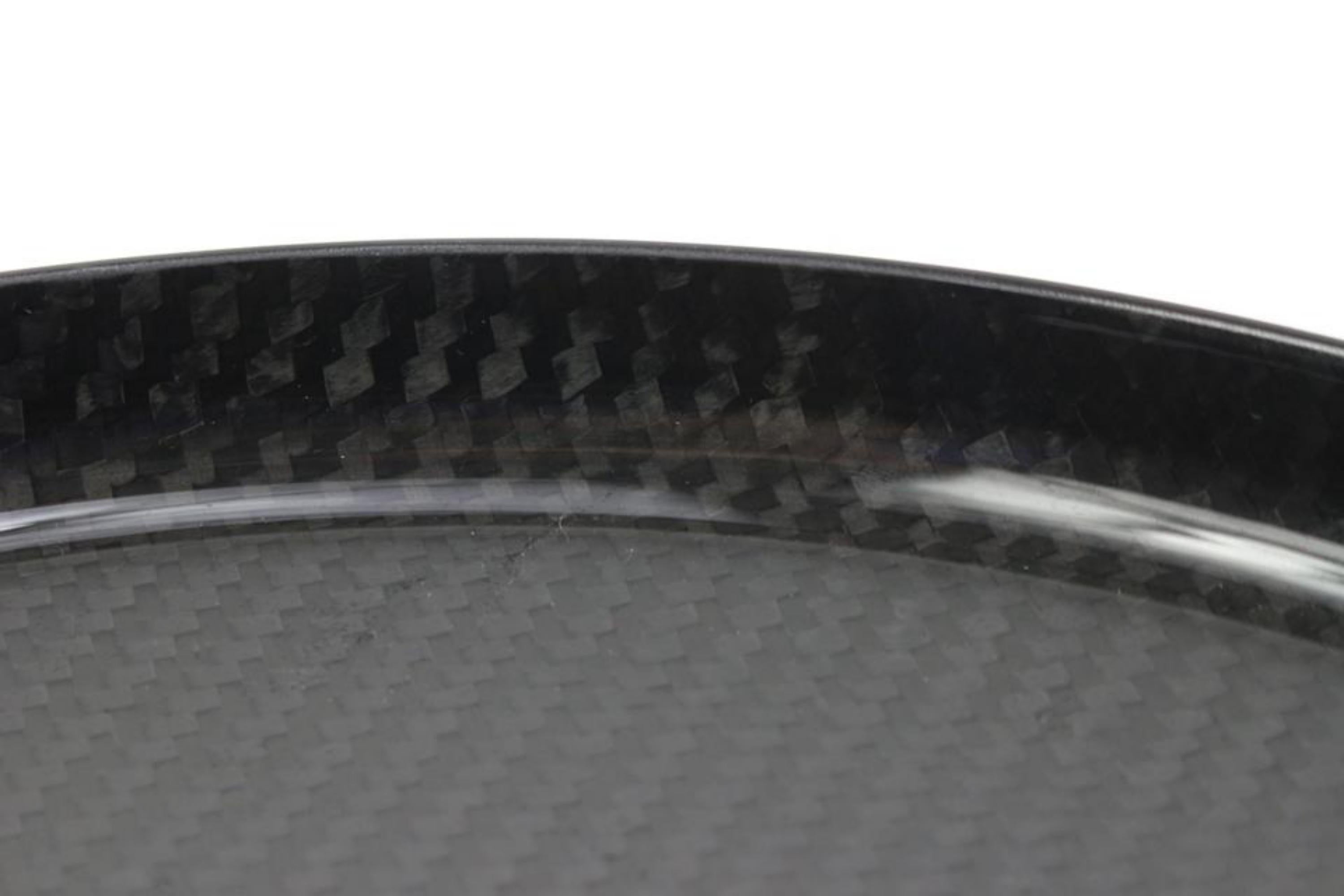 Chanel 22S Schwarzer Kohlenstofffaser CC Logo Frisbee Disc  34ck311s im Angebot 1