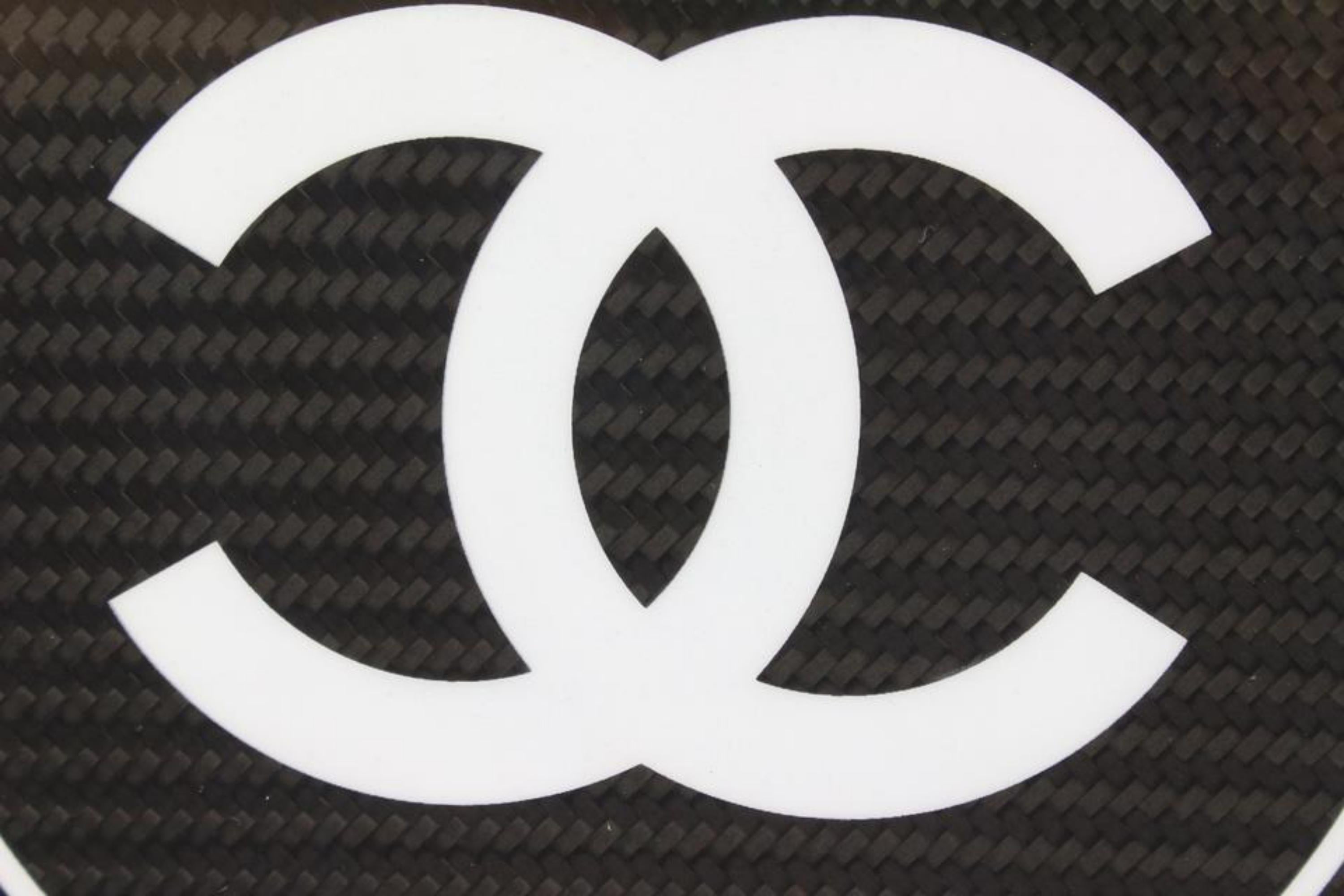 Chanel 22S Schwarzer Kohlenstofffaser CC Logo Frisbee Disc  34ck311s im Angebot 5