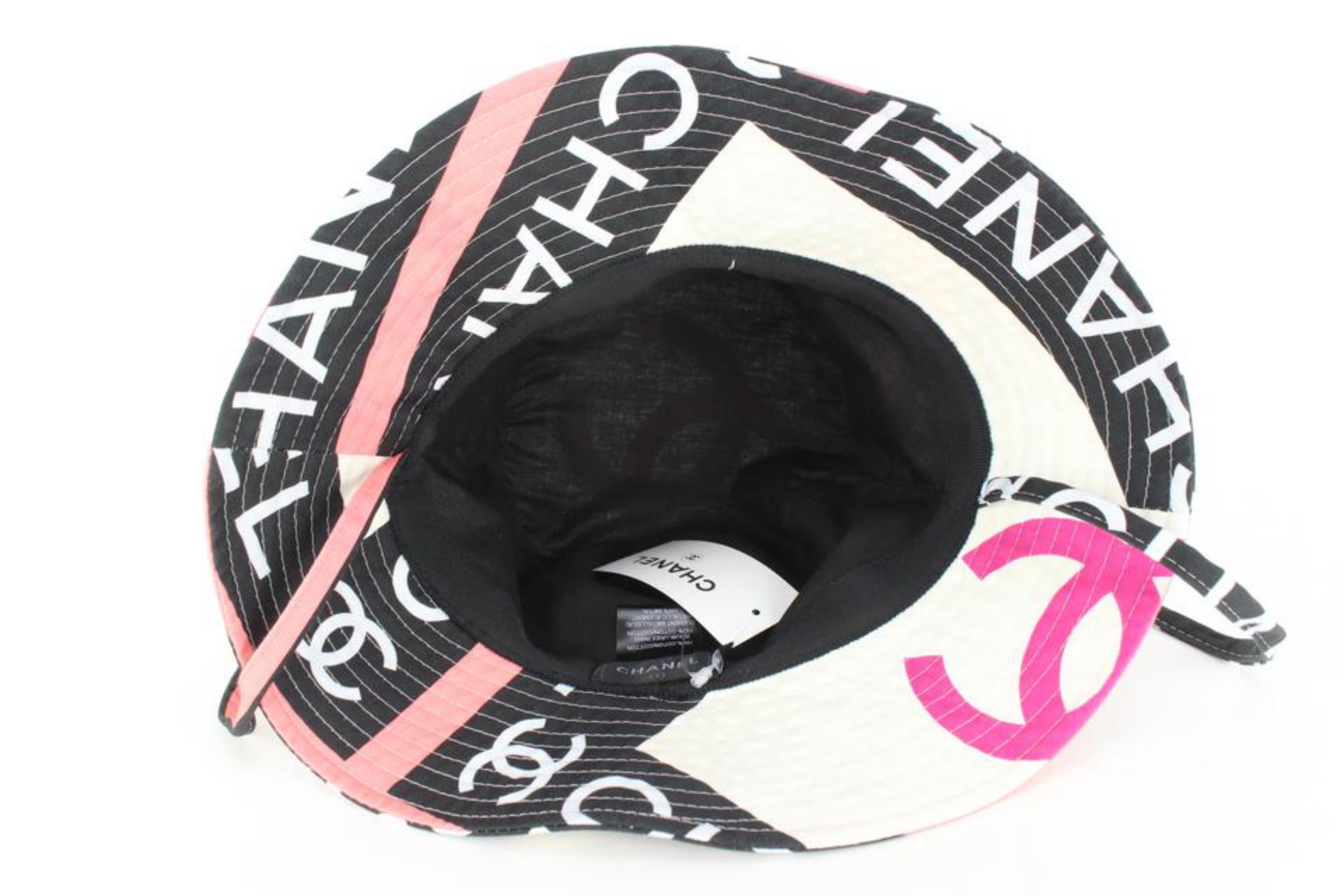 Chanel 22s Black CC Logo Bucket Hat 23cz510s In New Condition In Dix hills, NY