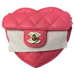 Chanel 22S Heart Pink With Champagne Hardware