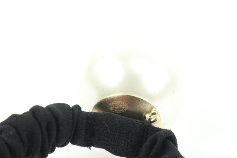 Chanel 22V Black Leather CC Logo Pearl Scrunchie Hair Tie Barrette 47ck32s  at 1stDibs