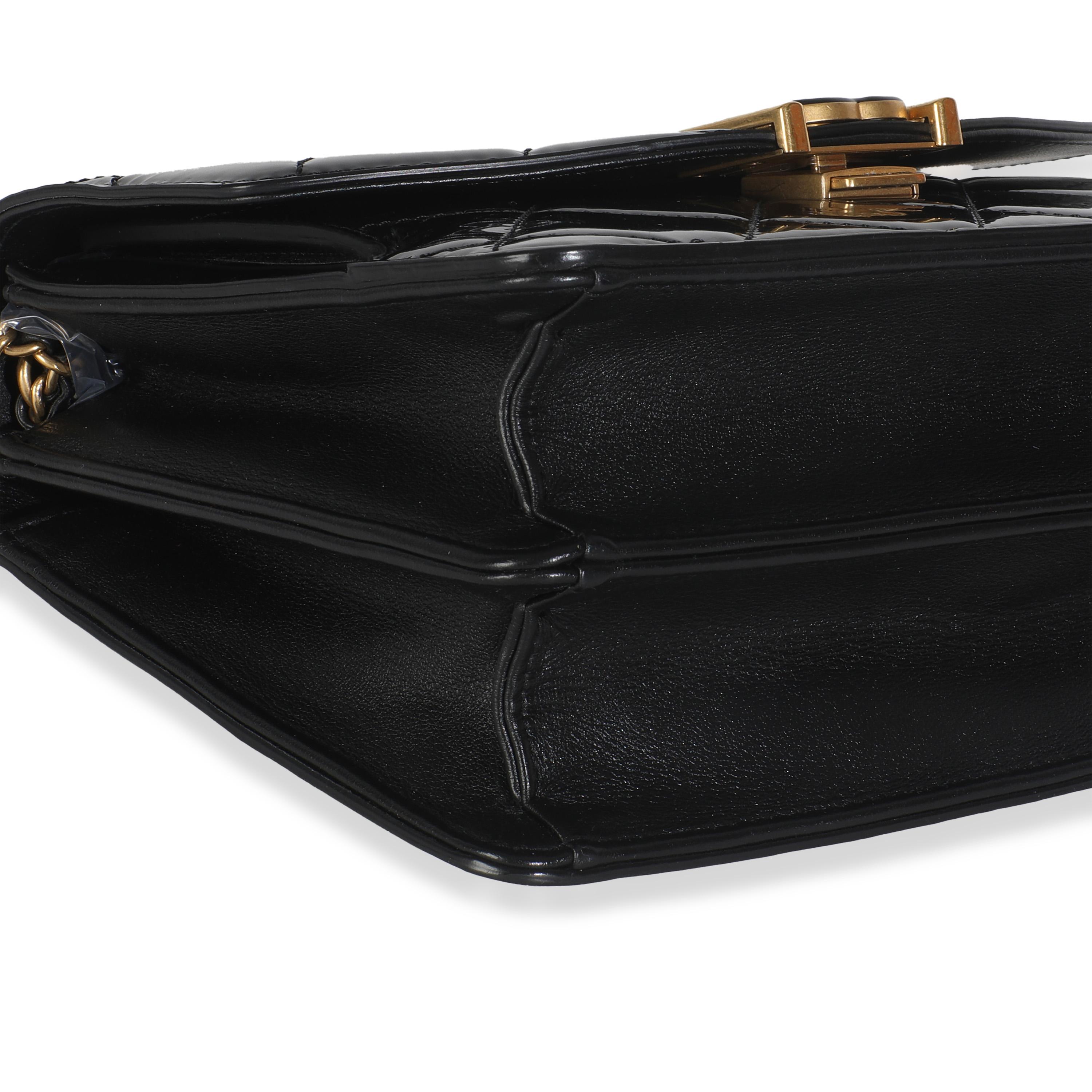 Chanel 23A Schwarz gesteppt Patent Akkordeon Pushlock Top Handle Klappe Tasche im Angebot 1