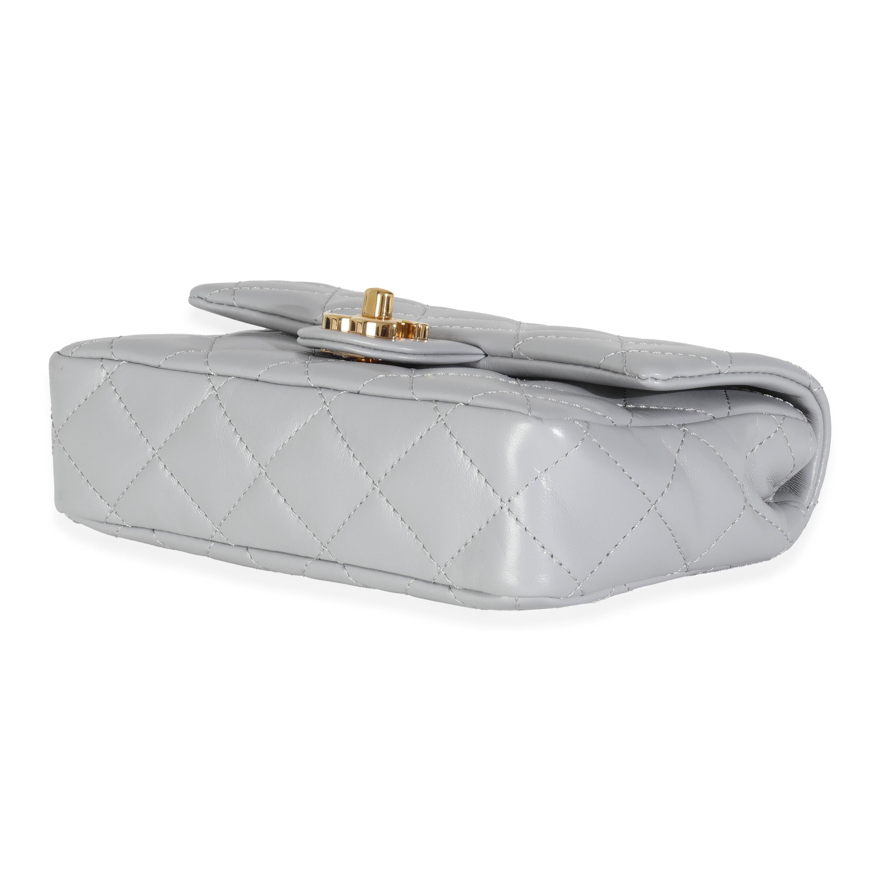 Chanel 23B Grigio Trapuntata in pelle di agnello lucida Mini CC Top Handle Flap Bag in vendita 1