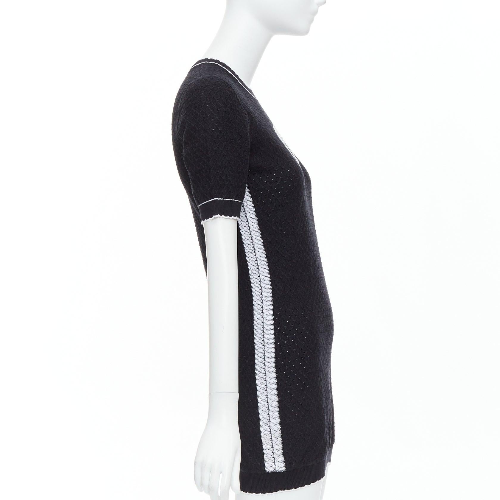 CHANEL 23C black cotton CC No.5 bead broderie pointelle dress FR34 XS In Excellent Condition For Sale In Hong Kong, NT