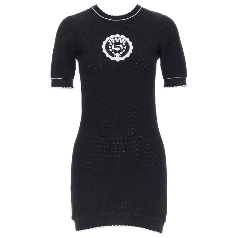 Chanel 23c Black Cotton Cc No.5 Bead Broderie Pointelle Dress Fr34 Xs Chanel 23c Black Cotton Cc No.5 Bead Broderie Pointelle Dress Fr34 Xs