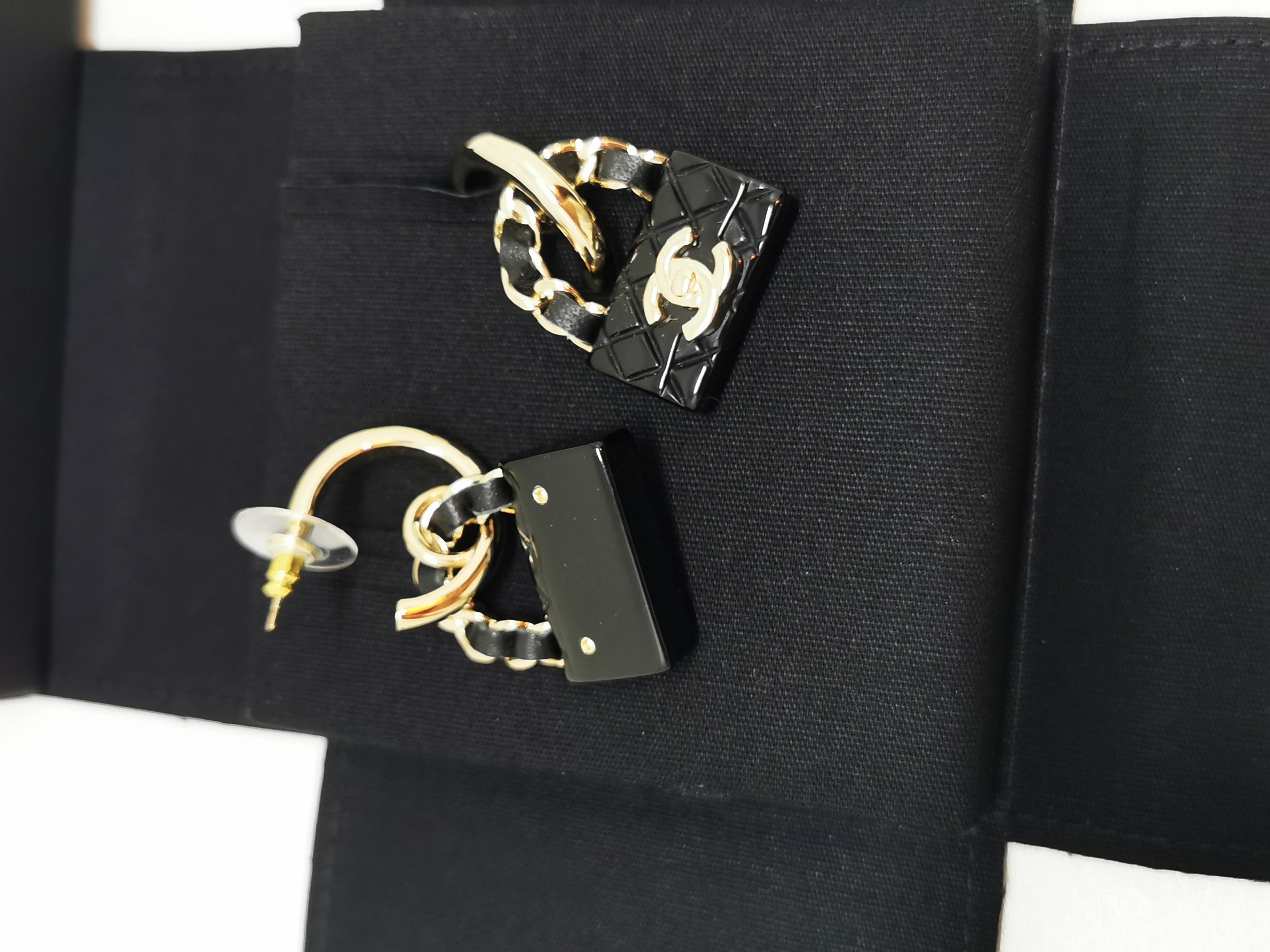 Contemporary Chanel 23C Black Quilted Handbag Earrings with Gold-Tone Hoop