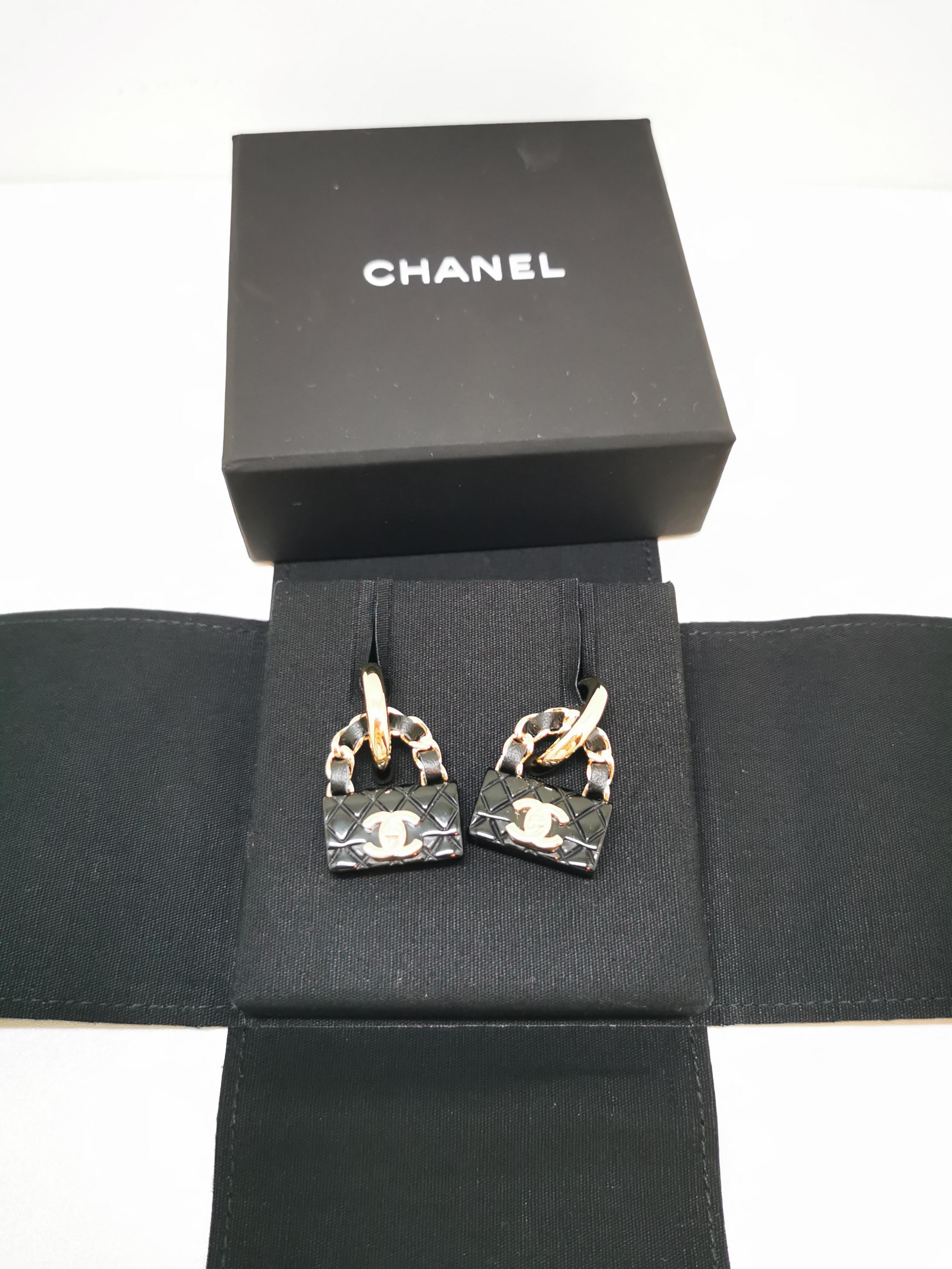 Women's Chanel 23C Black Quilted Handbag Earrings with Gold-Tone Hoop