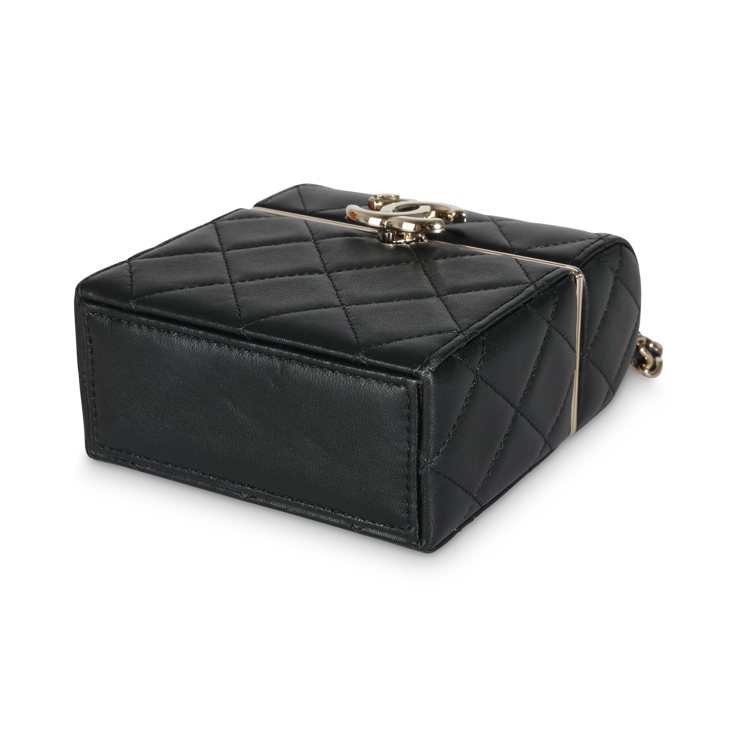 Chanel 23C Black Quilted Lambskin Box Chain Vanity For Sale 3