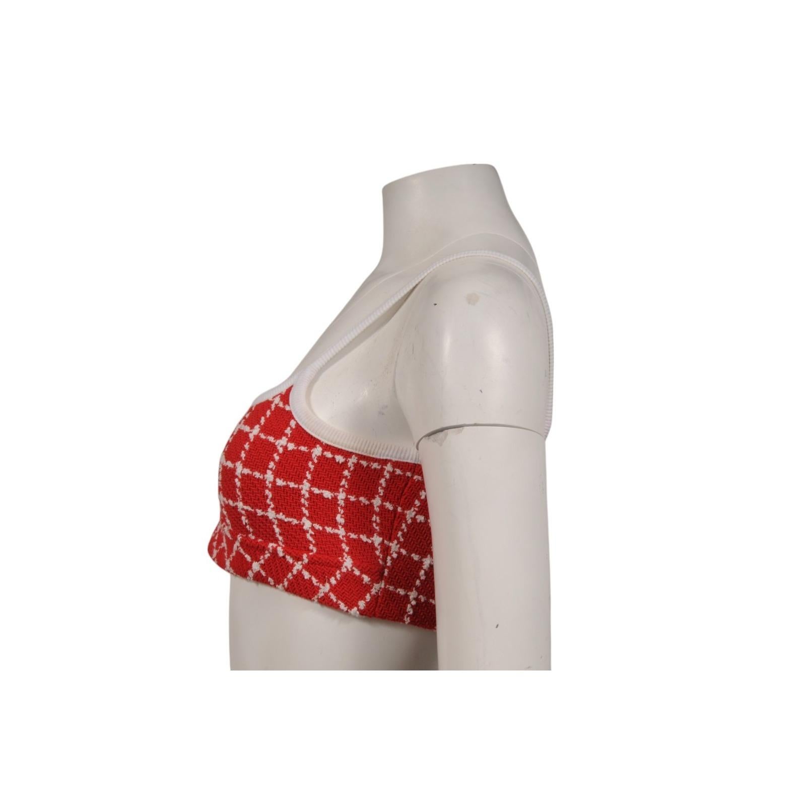 Chanel  23C Débardeur en tweed Monico Taille FR 38 Rouge Blanc Camisole à carreaux en vente 3