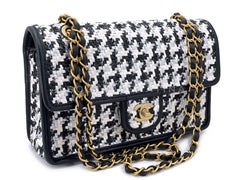 Chanel 23C Woven Houndstooth Black White Flap Bag GHW 68577