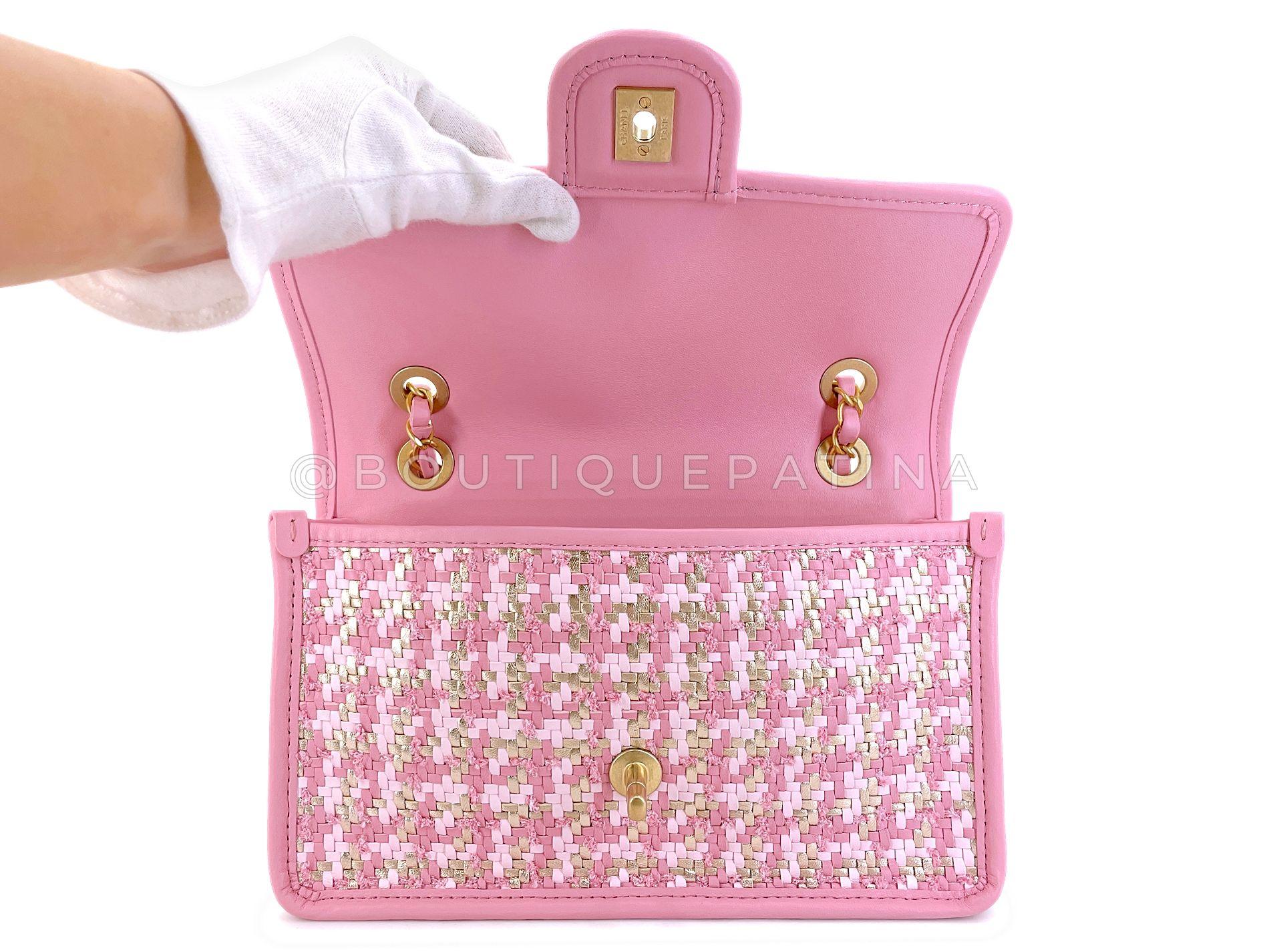 Chanel 23C Woven Houndstooth Pink Gold White Flap Bag GHW 68861 en vente 4