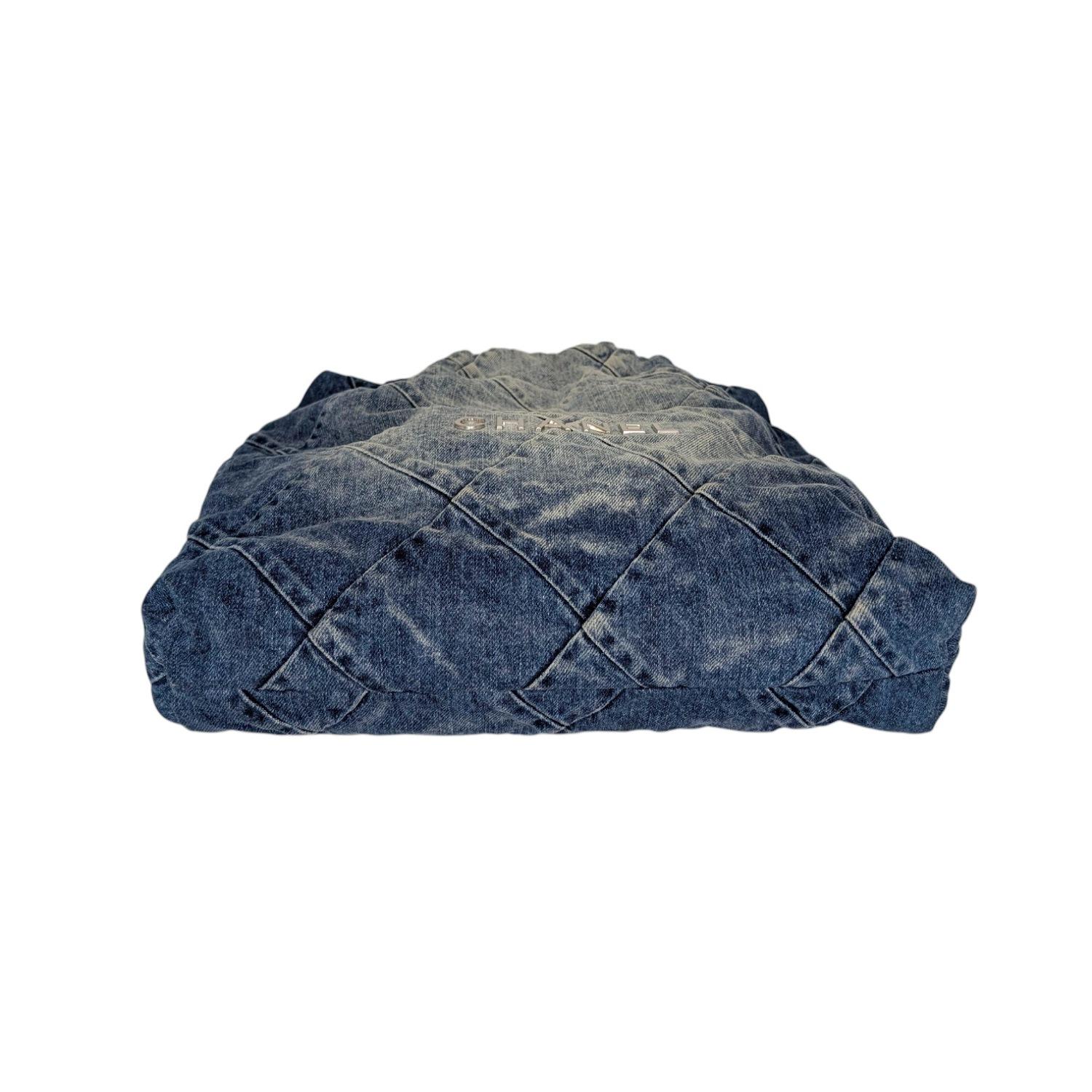Women's or Men's Chanel 23P Wash Blue Denim Quilted Medium 22 Hobo Bag For Sale