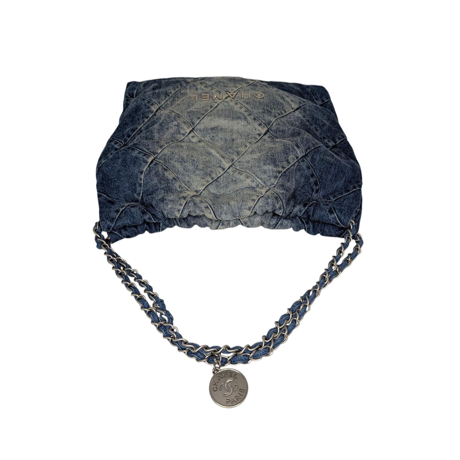 Chanel 23P Wash Blue Denim Quilted Medium 22 Hobo Bag For Sale 1
