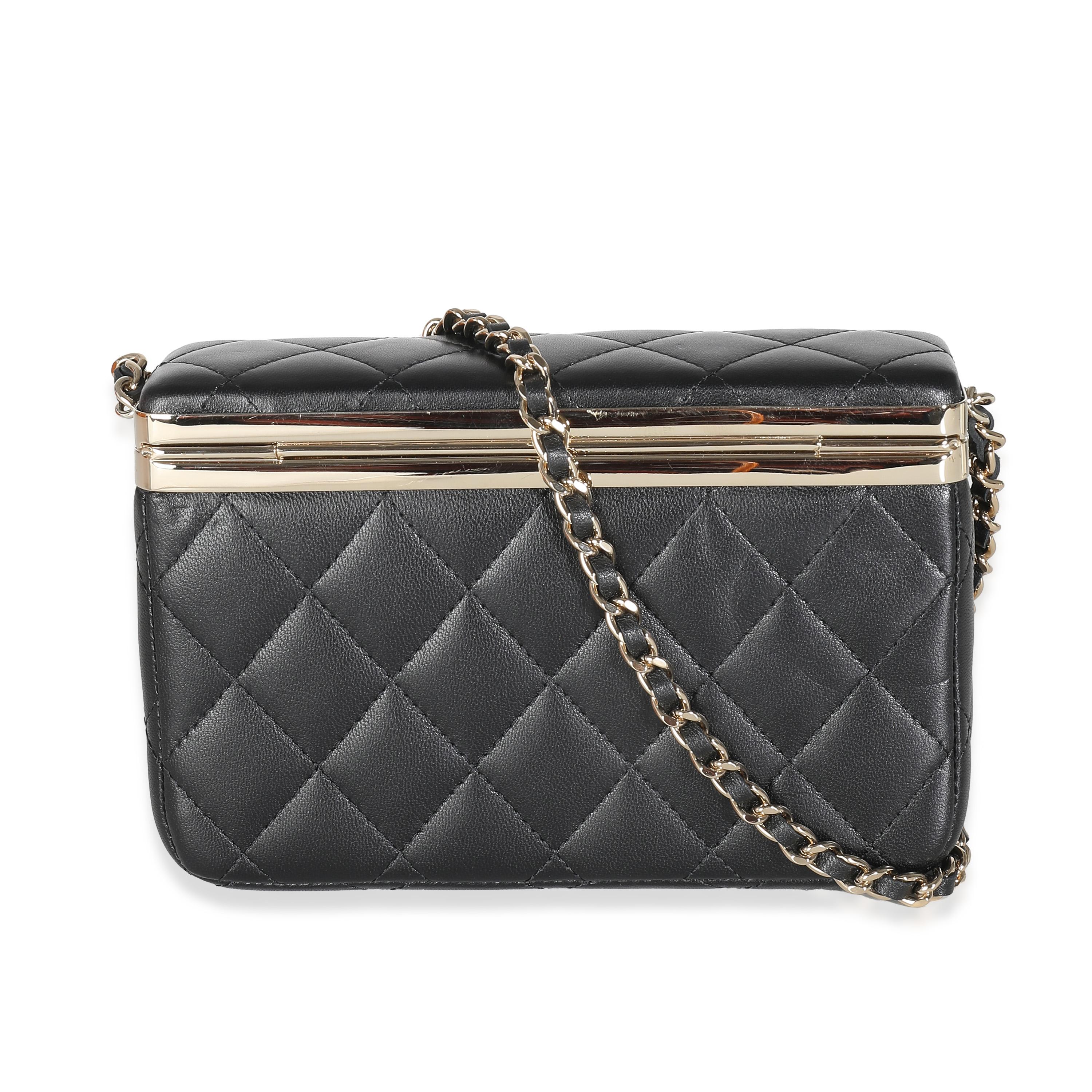 Listing Title: Chanel 23S Black Quilted Lambskin Vanity Case With Chain
SKU: 139845
MSRP: 5250.00 USD
Condition: Pre-owned 
Handbag Condition: Pristine
Condition Comments: Item has no indication of wear. Final sale.
Brand: Chanel
Model: Vanity Case