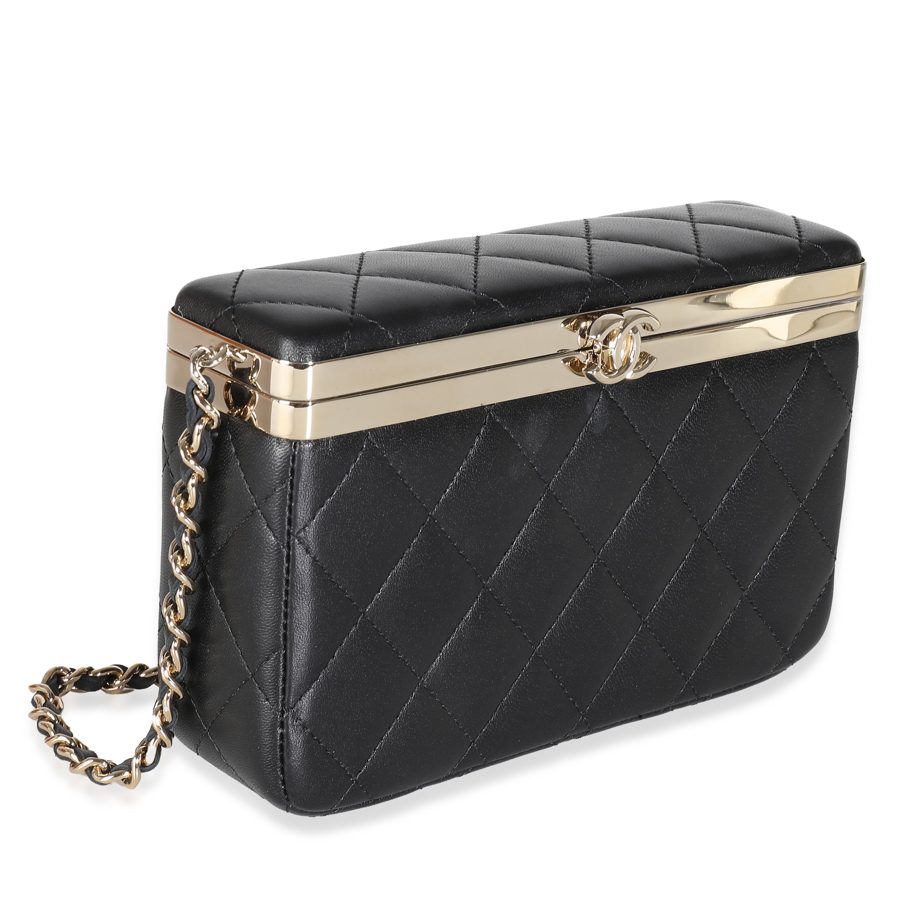Chanel 23S Black Quilted Lambskin Vanity Case With Chain In Excellent Condition In New York, NY