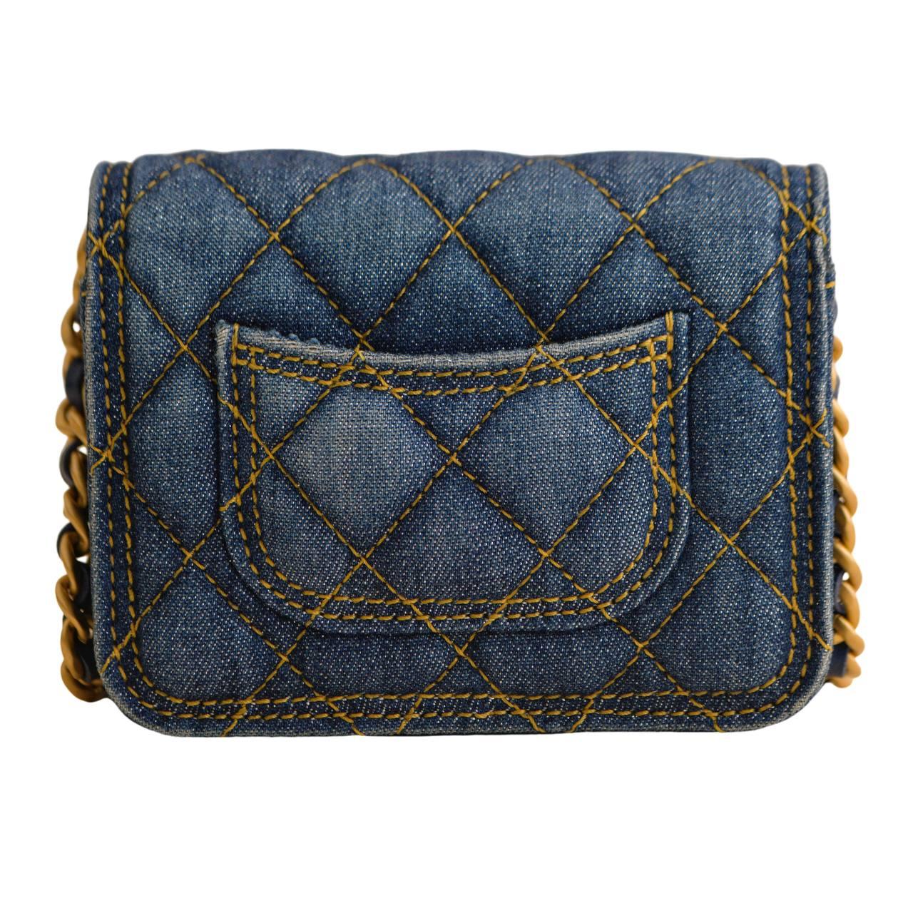 Chanel 23S Denim Quilted Card Holder Shoulder Bag In Excellent Condition For Sale In Banbury, GB