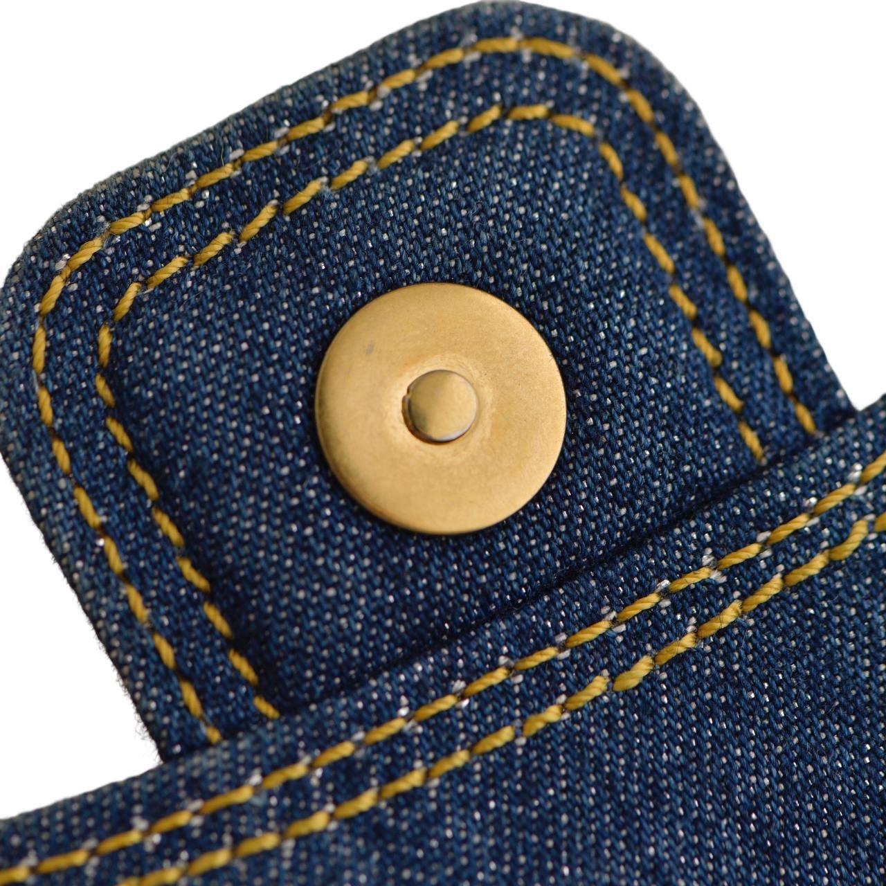 Chanel 23S Denim Quilted Card Holder Shoulder Bag For Sale 4
