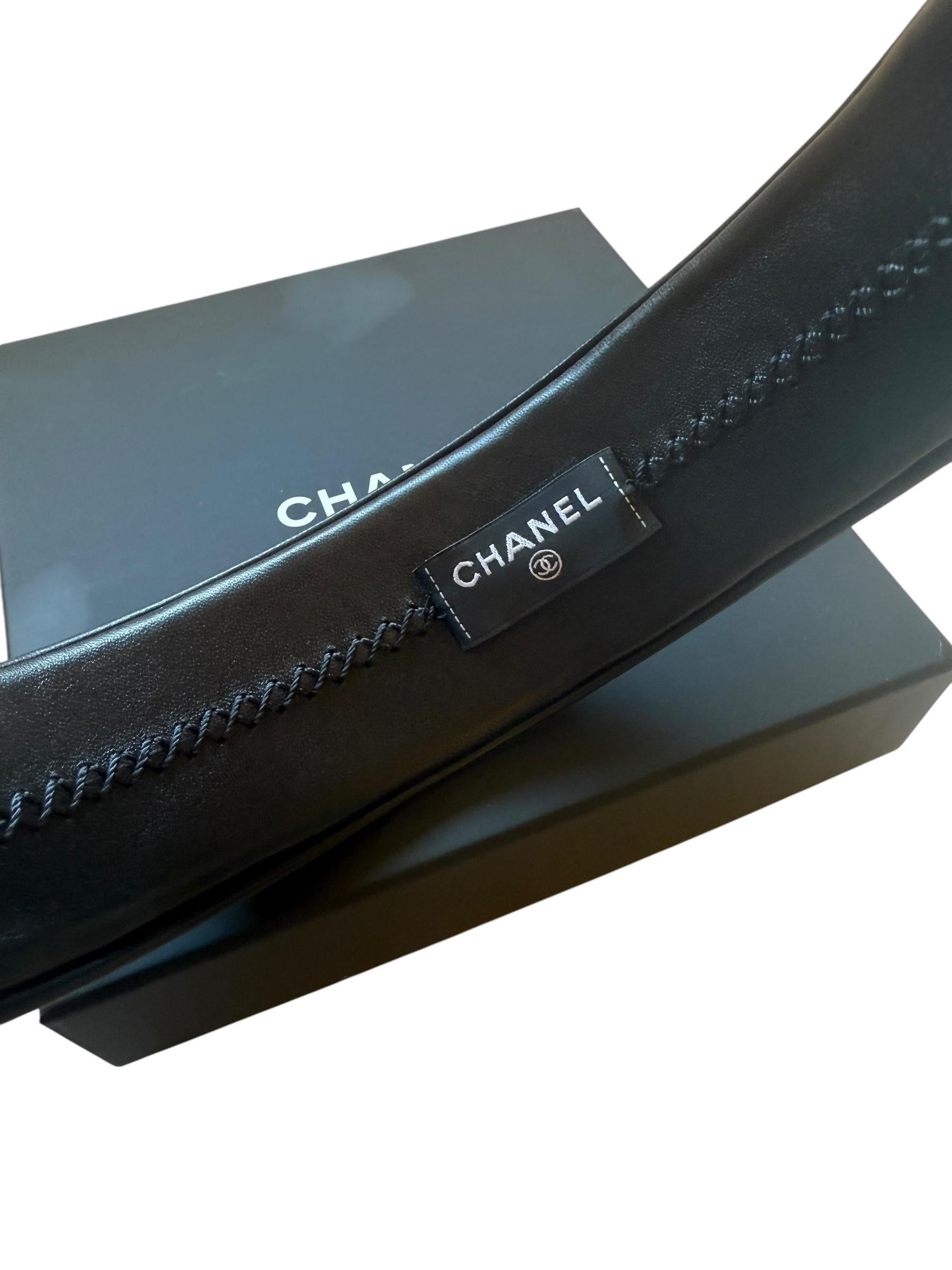 Chanel 24C Cinta ancha de piel de rizo negra en venta 3
