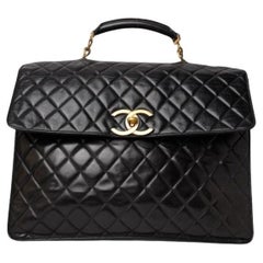 Chanel 24H Soft Timeless Big Logo Vintage Schwarz