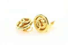 Chanel 24k Gold Plated CC Round Earrings Clip-On 1CK1202