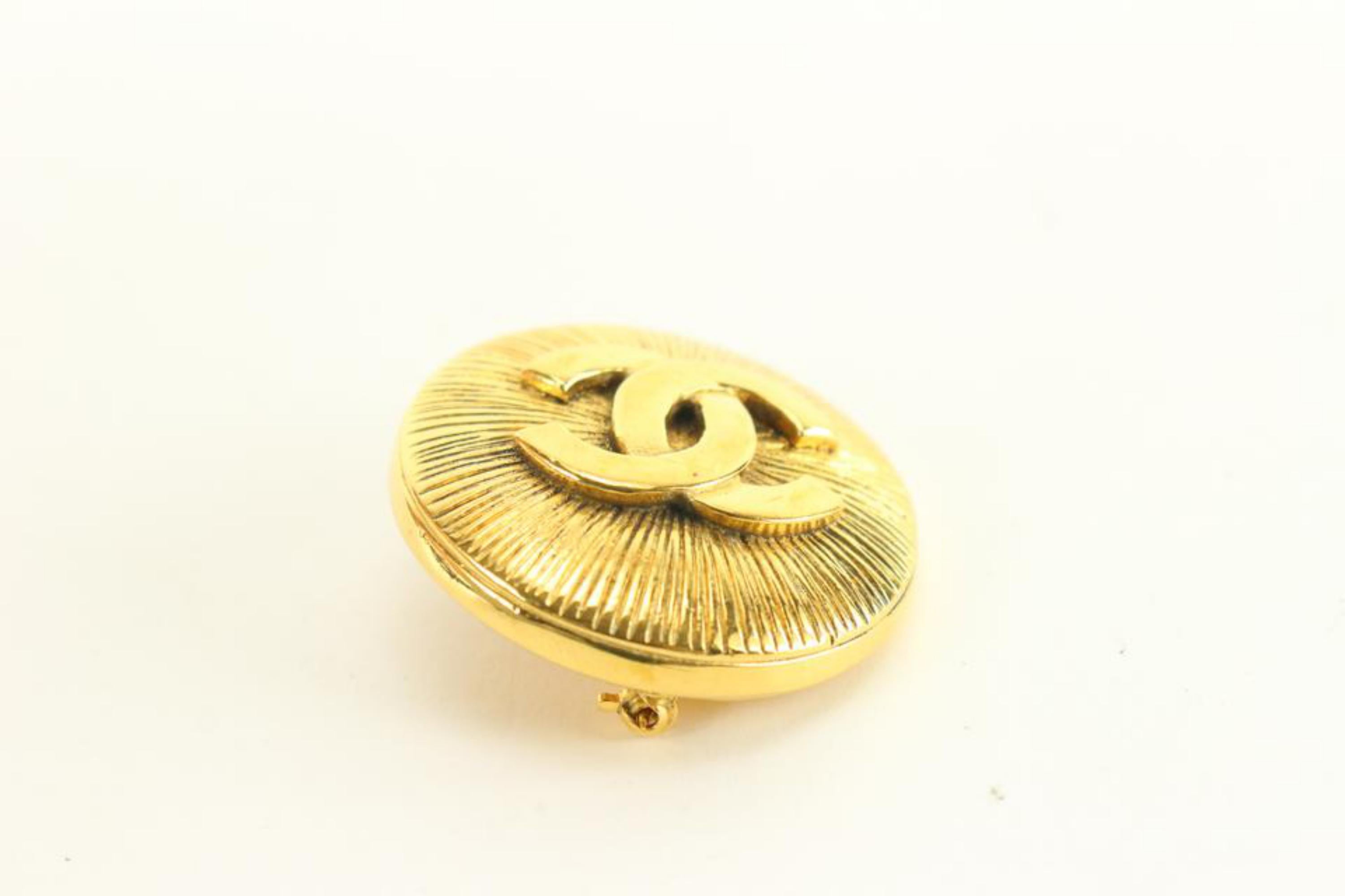 Brown Chanel 24k Gold Plated CC Spiral Brooch Pin 42ck83s For Sale