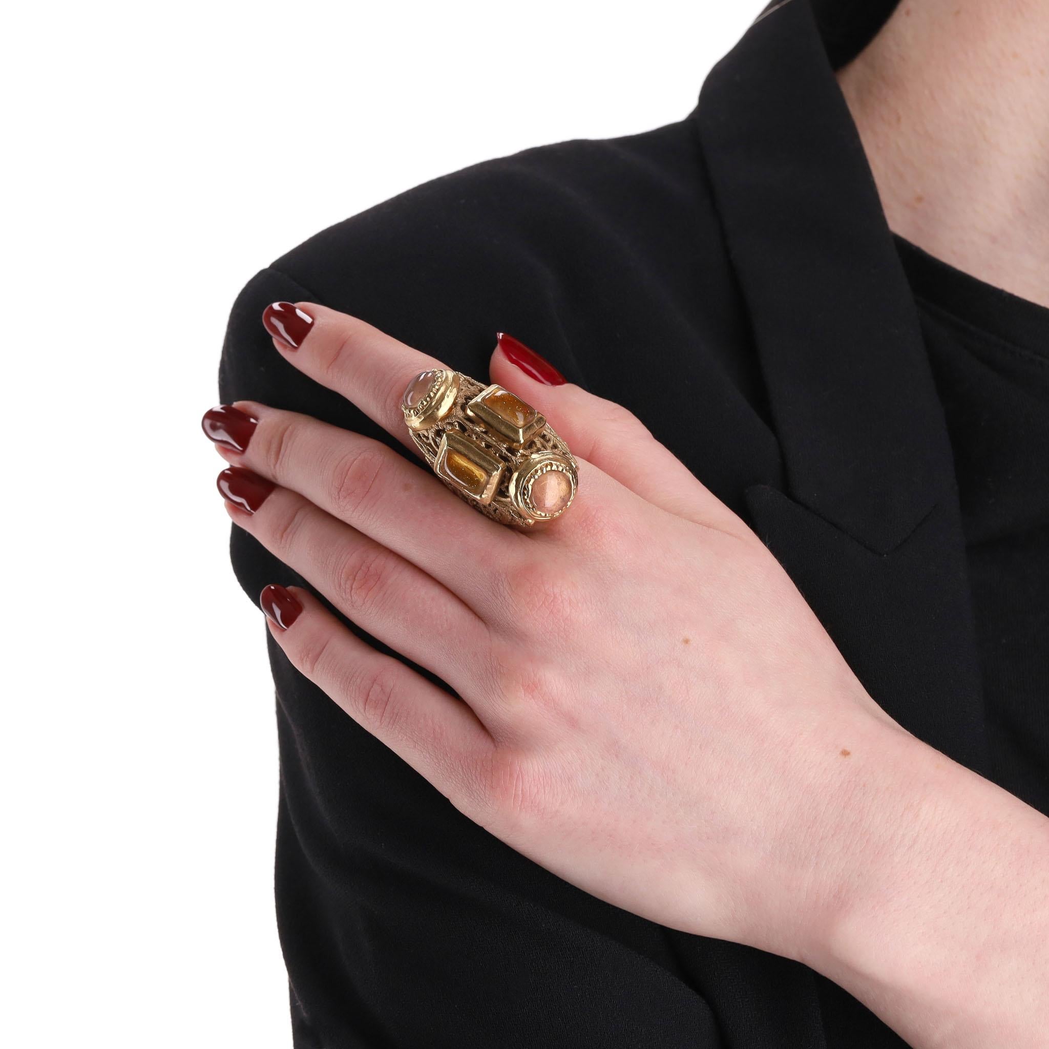 Chanel 24k Gold Plated Gripoix Cabouchon Cruise Collection Ring In Excellent Condition For Sale In London, GB