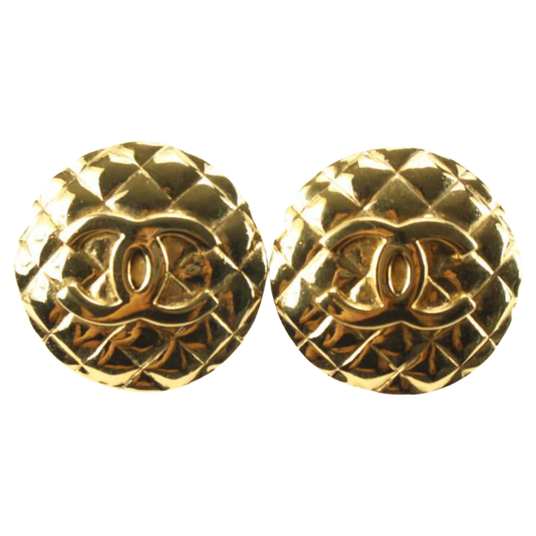 Chanel 24K Gold Plated Quilted CC Earrings 41cc714s