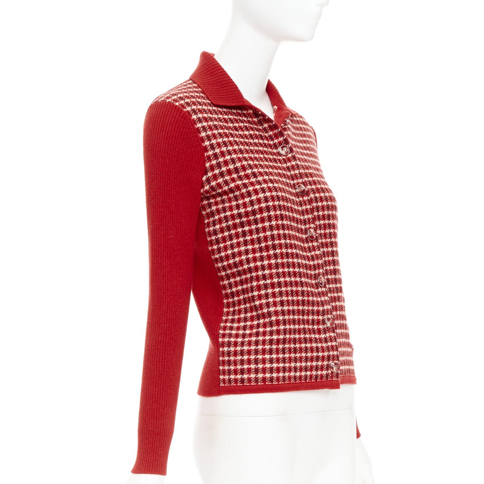 Red CHANEL 24N red beige cashmere blend CC applique cardigan FR34 XS GDragon For Sale