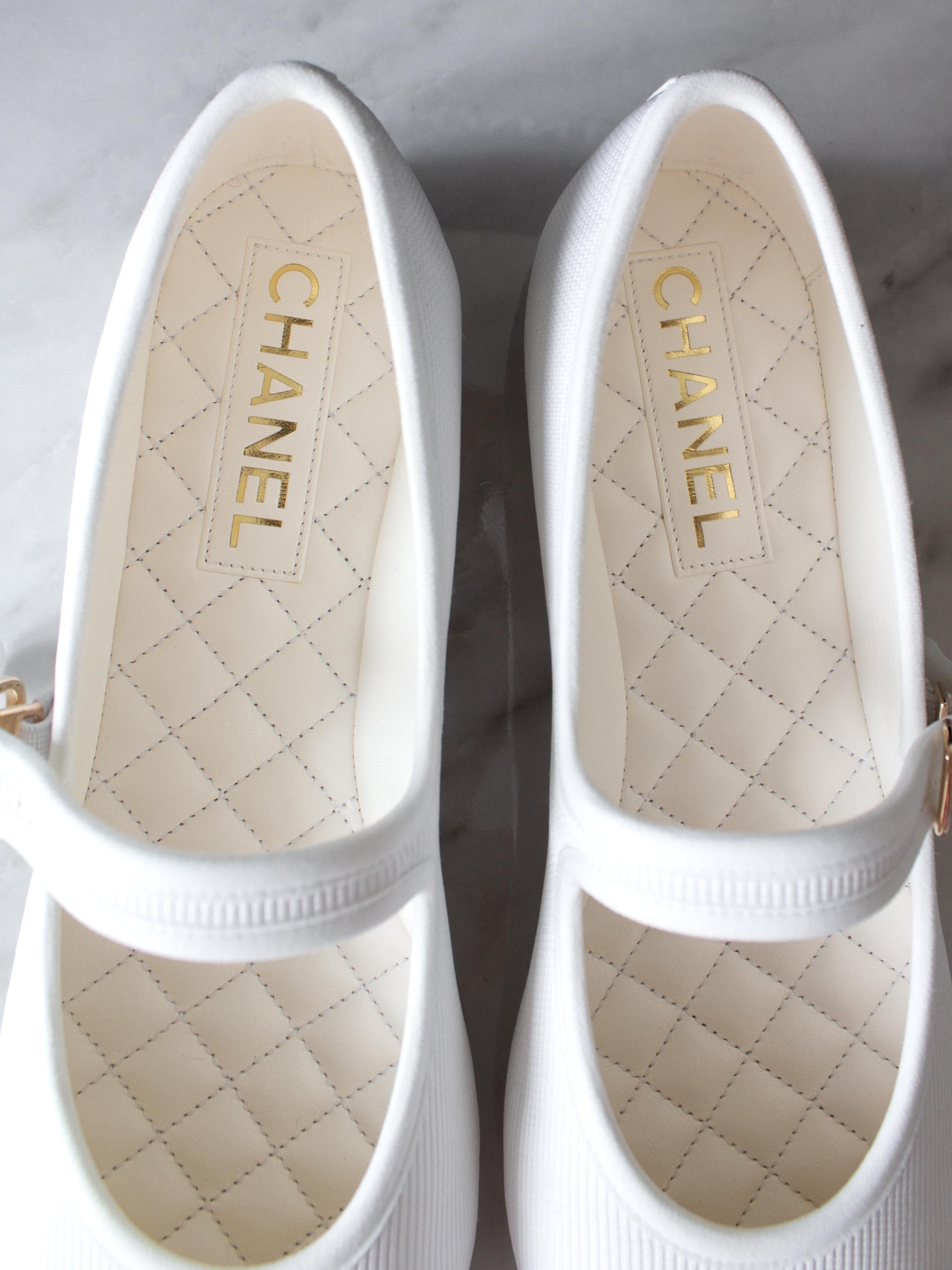 Chanel 24S Laufsteg Weiß Baumwolle Seide Mary Jane CC 2024 Ballettschuhe Schuhe 39 6