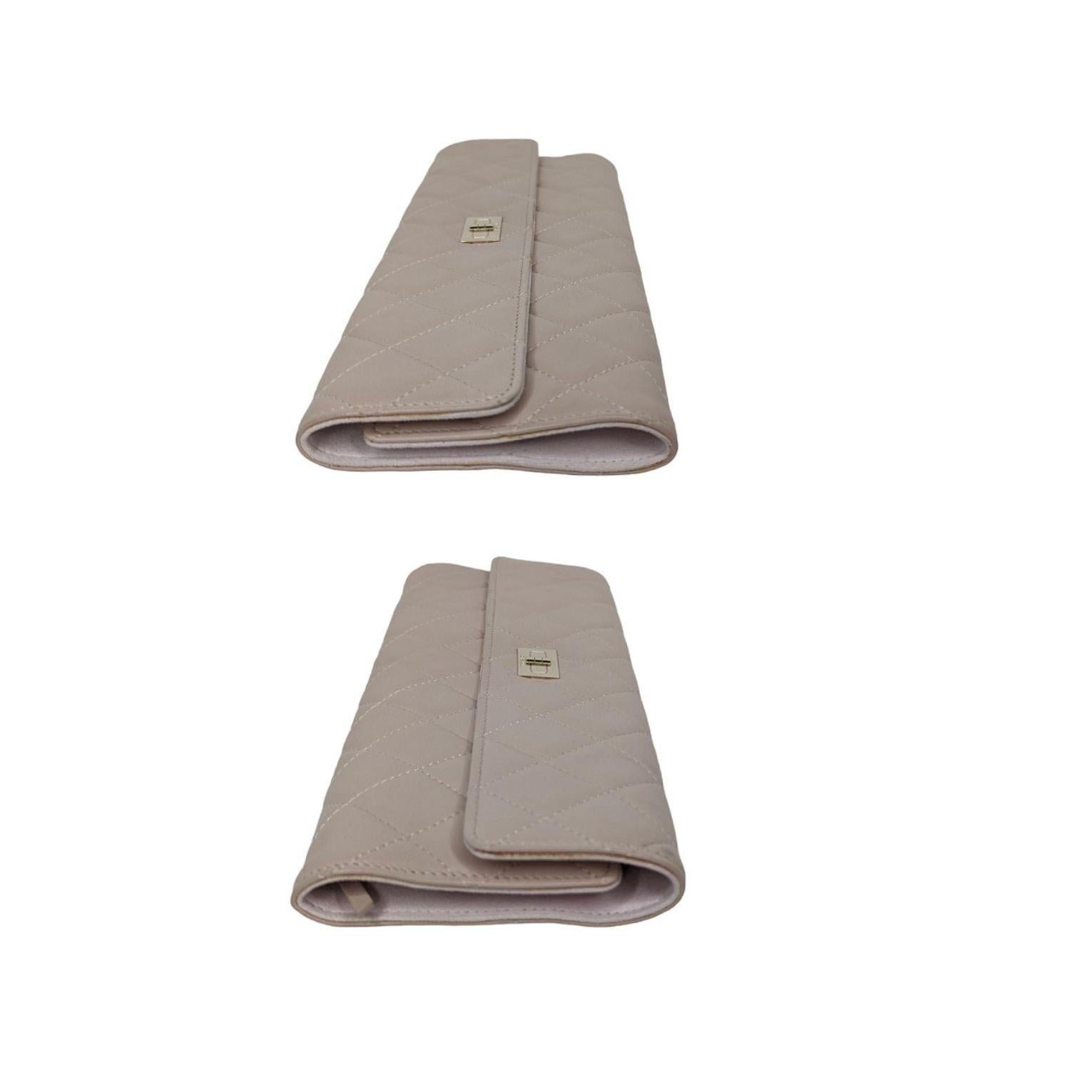 Women's Chanel 2.55 Beige Lambskin Jewelry Case Clutch