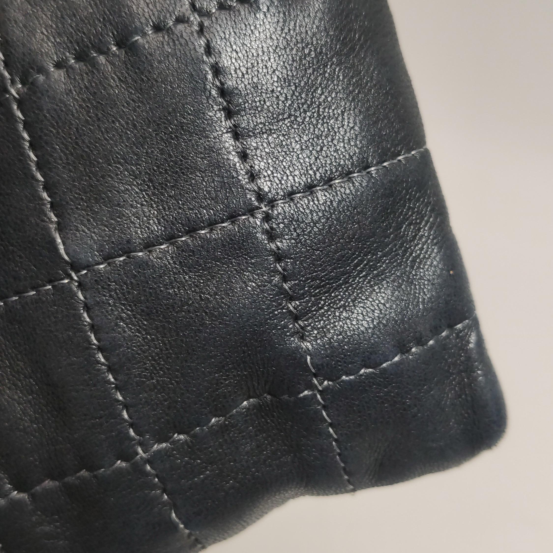 Chanel 2.55 Black Lambskin Square Stitching Shoulder Bag en vente 12
