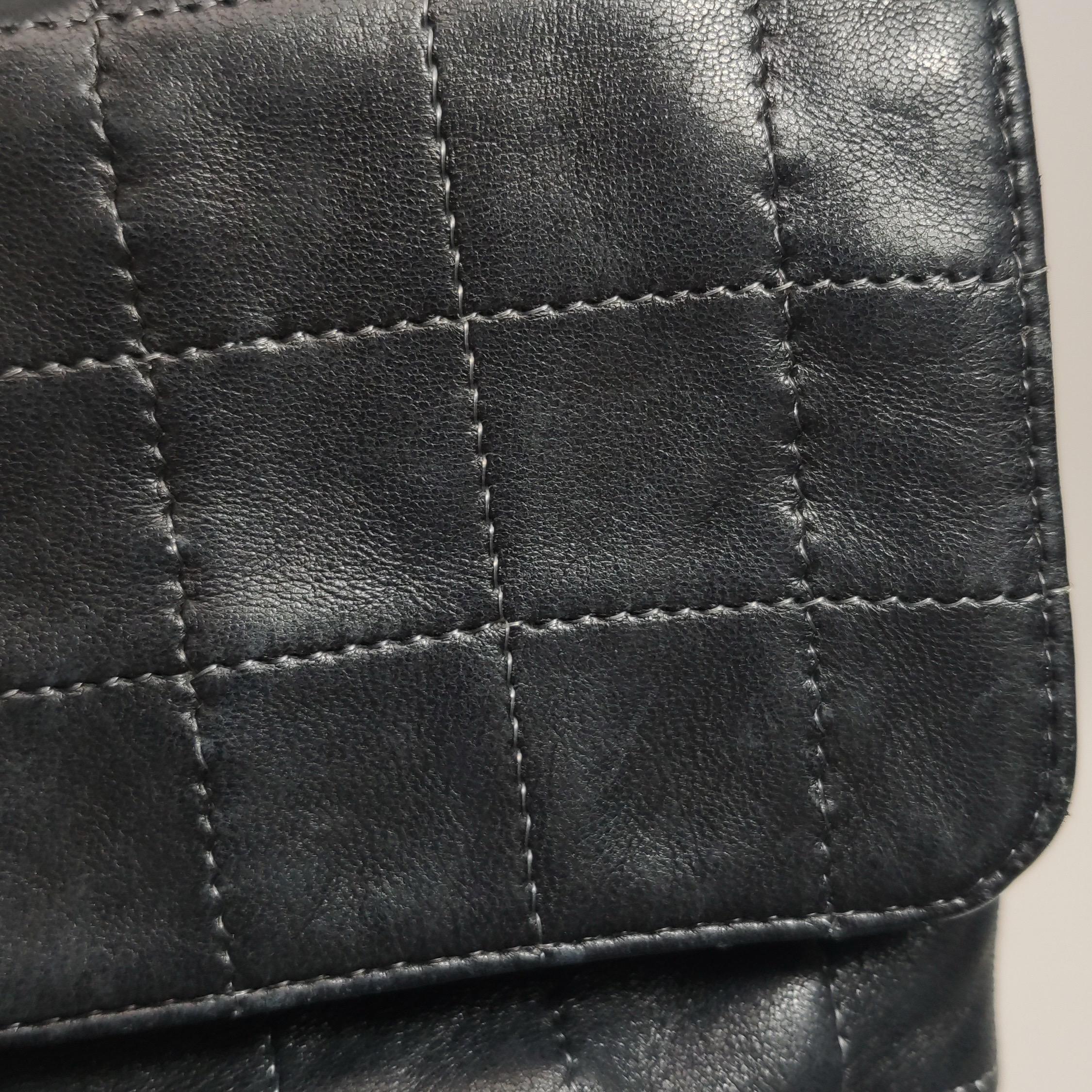 Chanel 2.55 Black Lambskin Square Stitching Shoulder Bag en vente 13