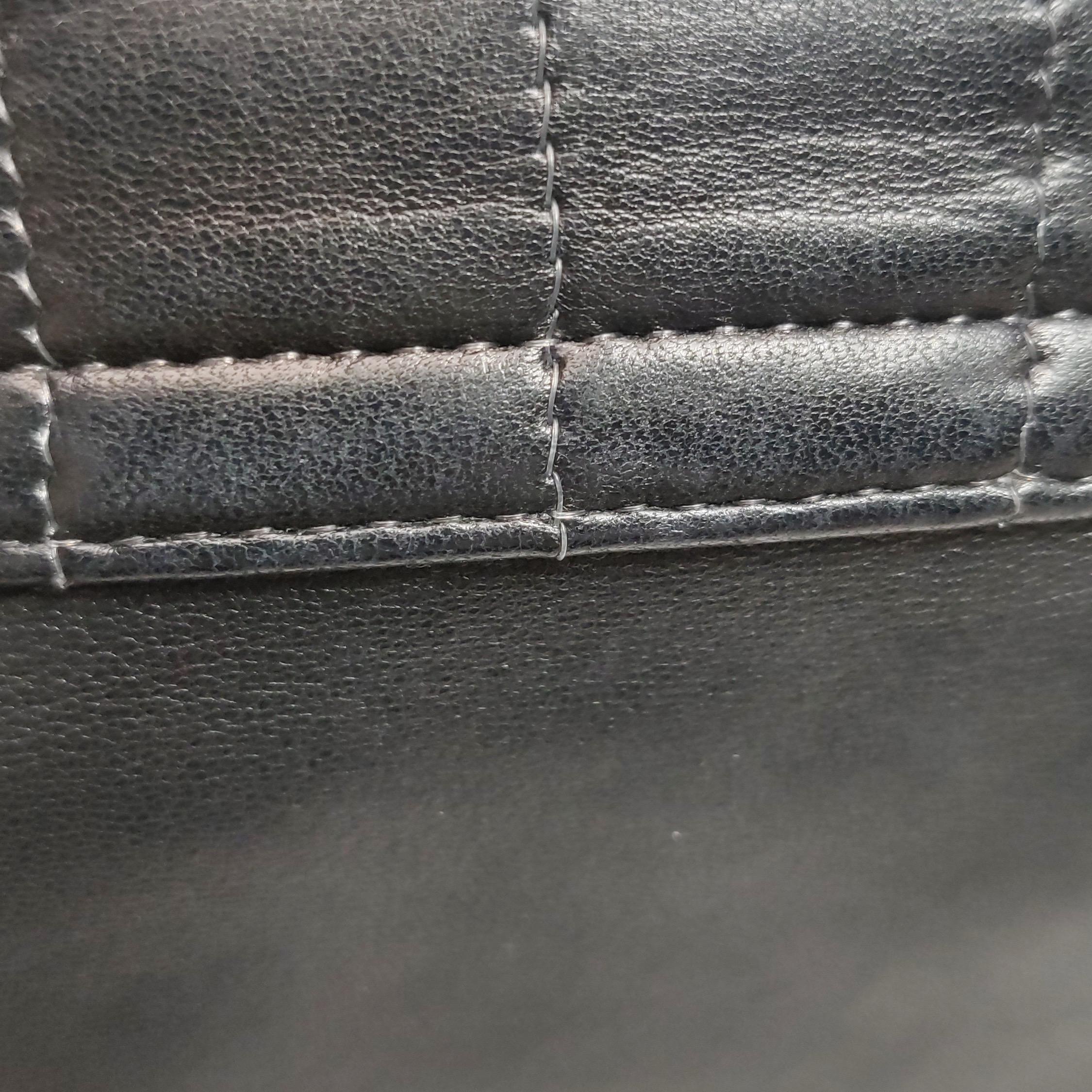 Chanel 2.55 Black Lambskin Square Stitching Shoulder Bag en vente 14