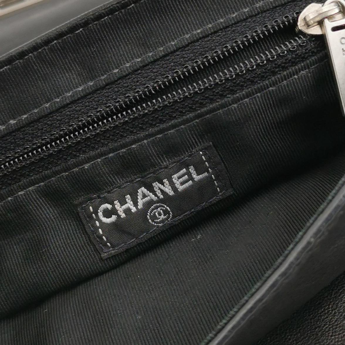 Chanel 2.55 Black Lambskin Square Stitching Shoulder Bag en vente 4