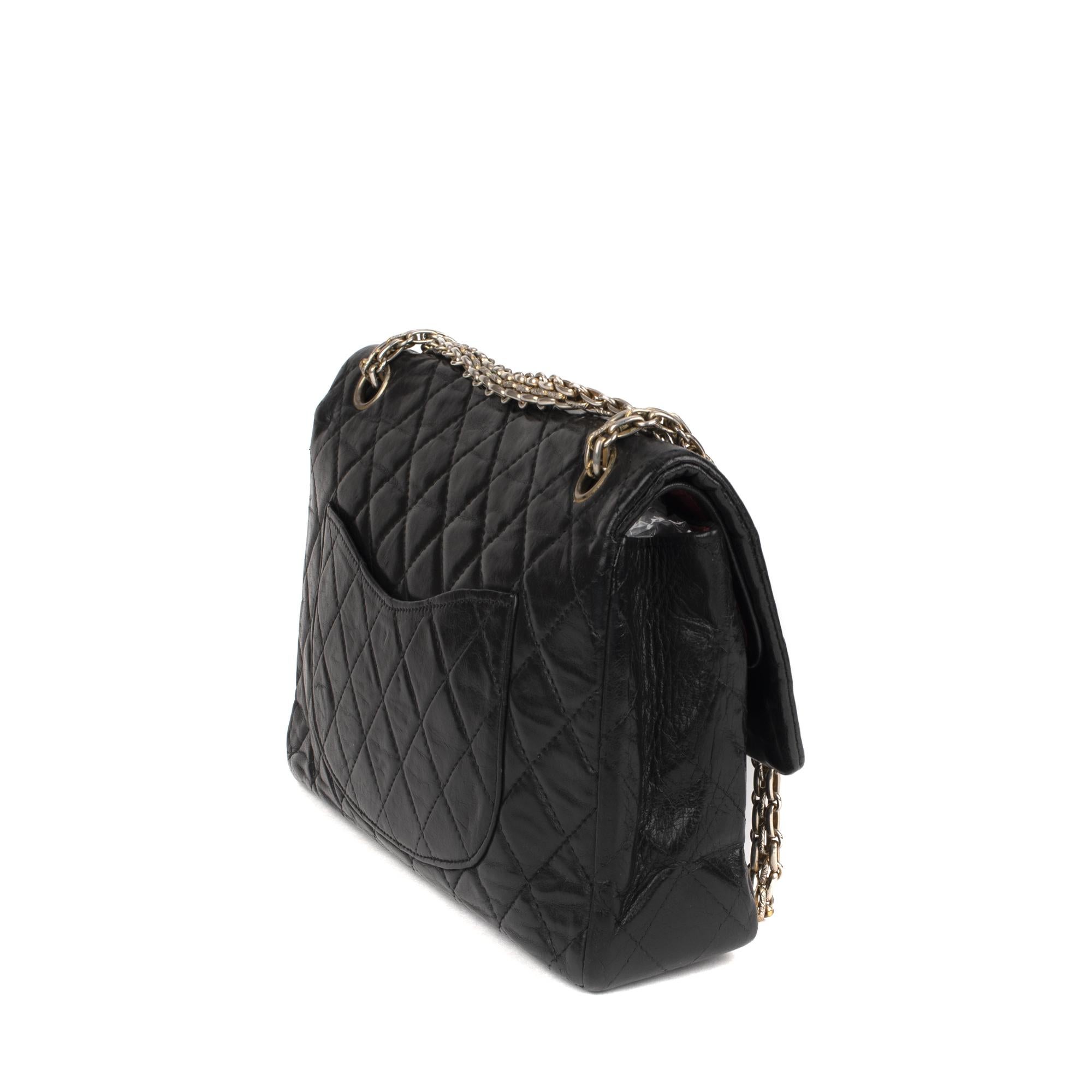 Women's Handbag Chanel 2.55 in Black lambskin Leather !
