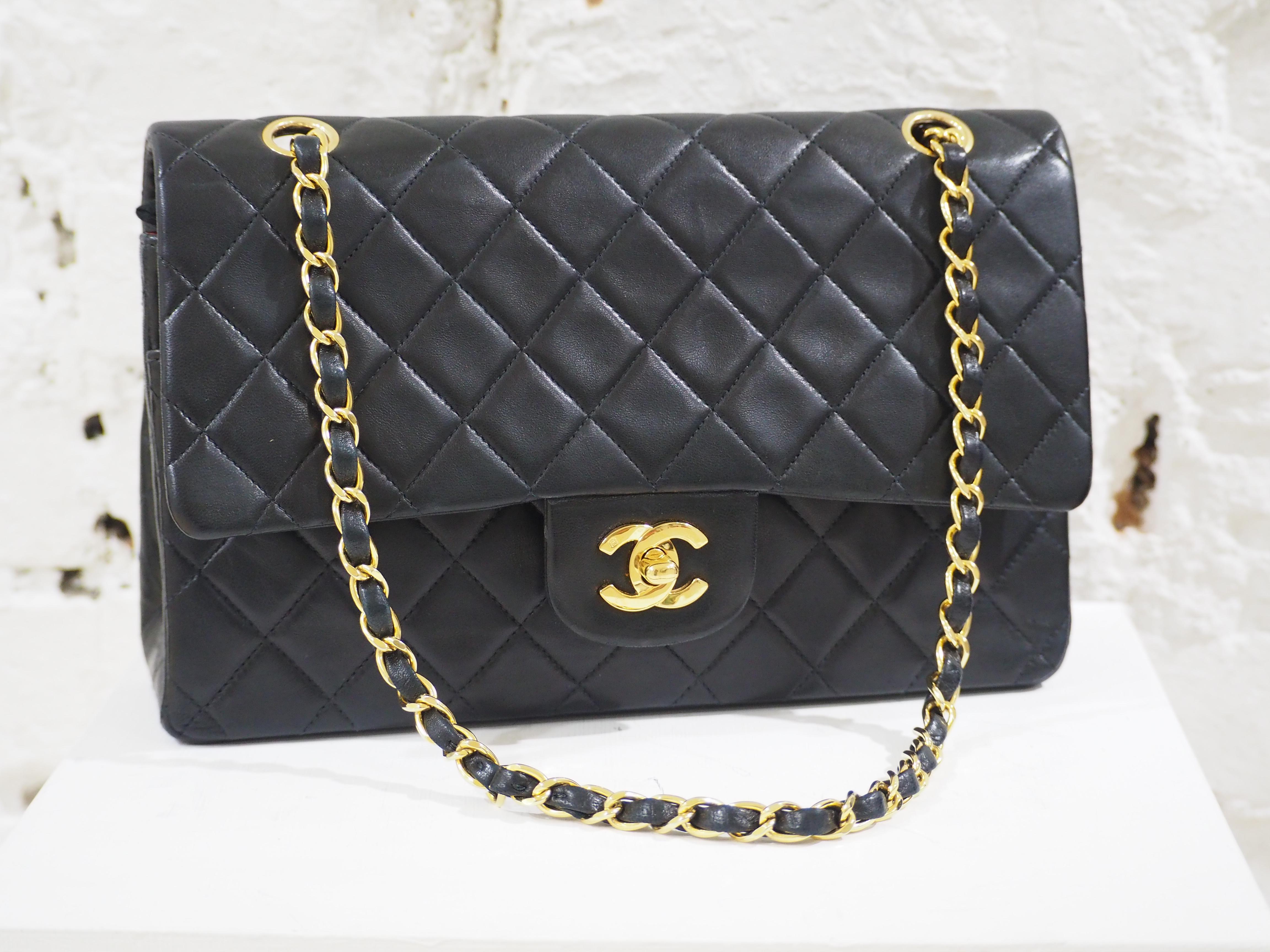 Chanel 2.55 black leather shoulder bag 4