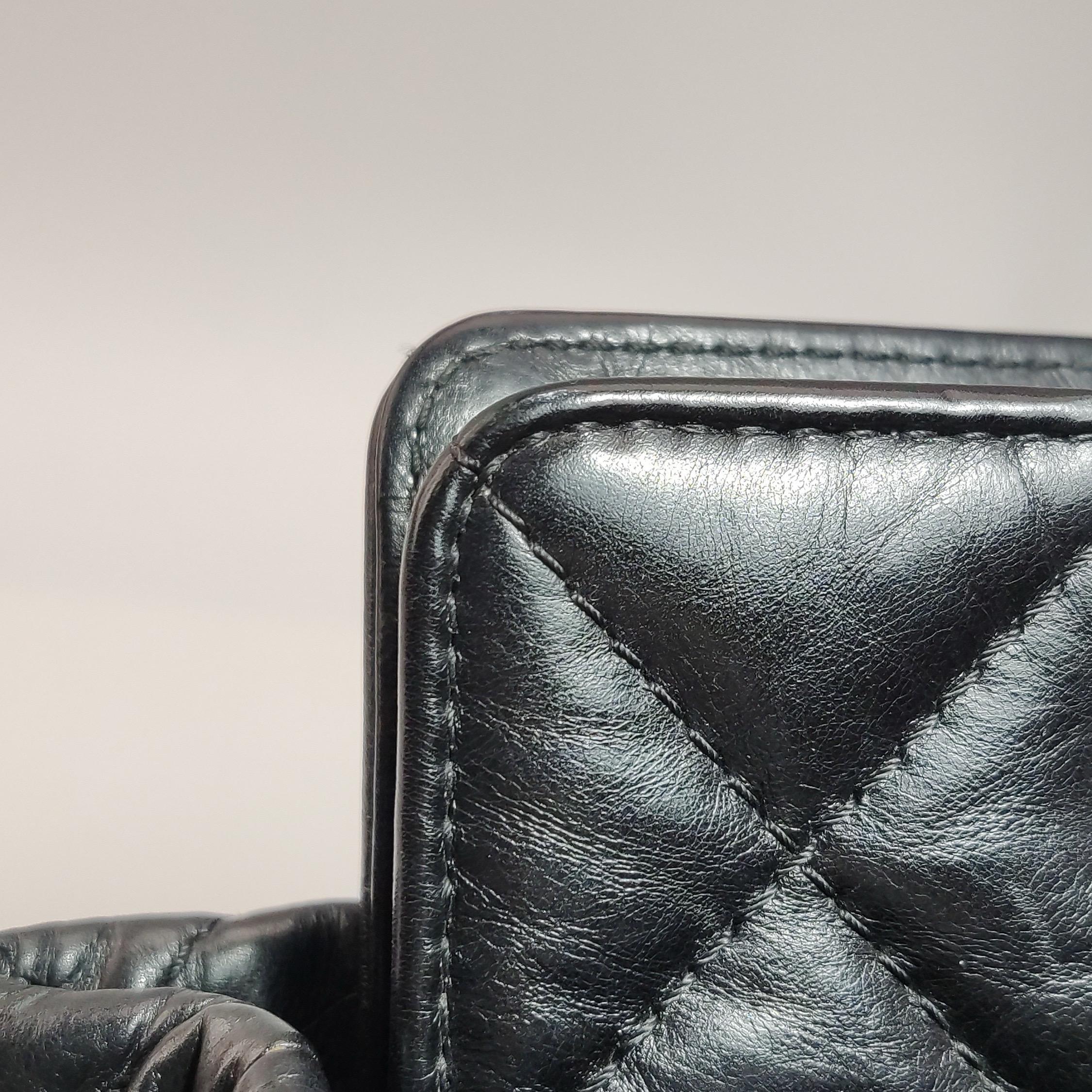Chanel 2.55 Noir Fourre-tout en cuir de veau brillant en vente 14