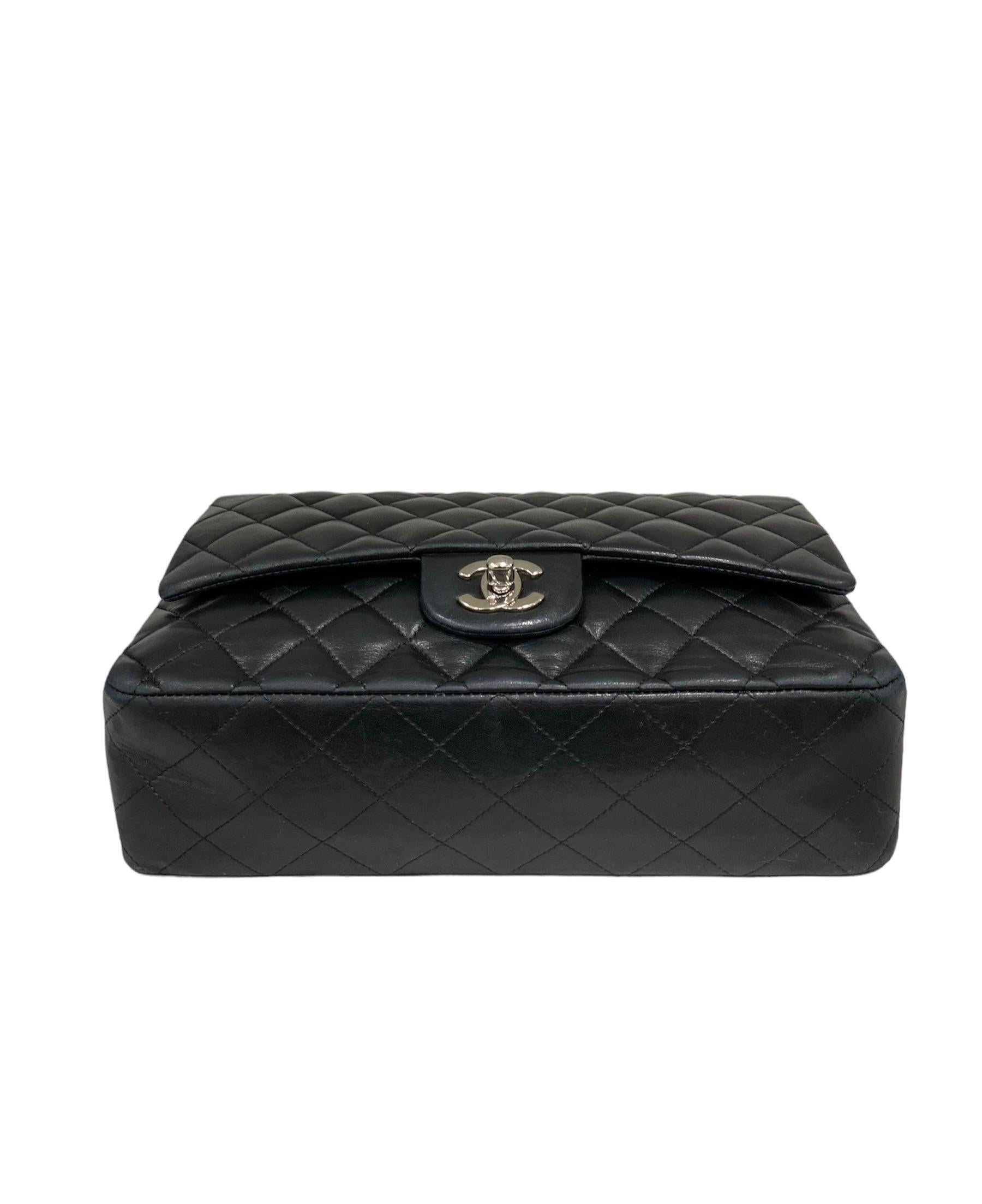 Chanel 2.55 Black Timeless Classique In Good Condition In Torre Del Greco, IT