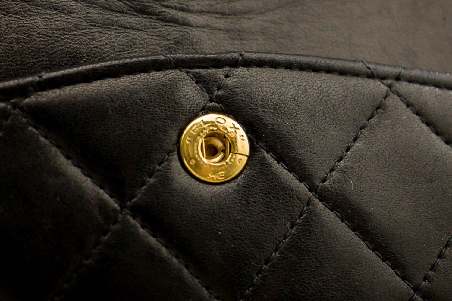 CHANEL 2.55 Borsa a tracolla media a doppia patta in pelle di agnello nera 7