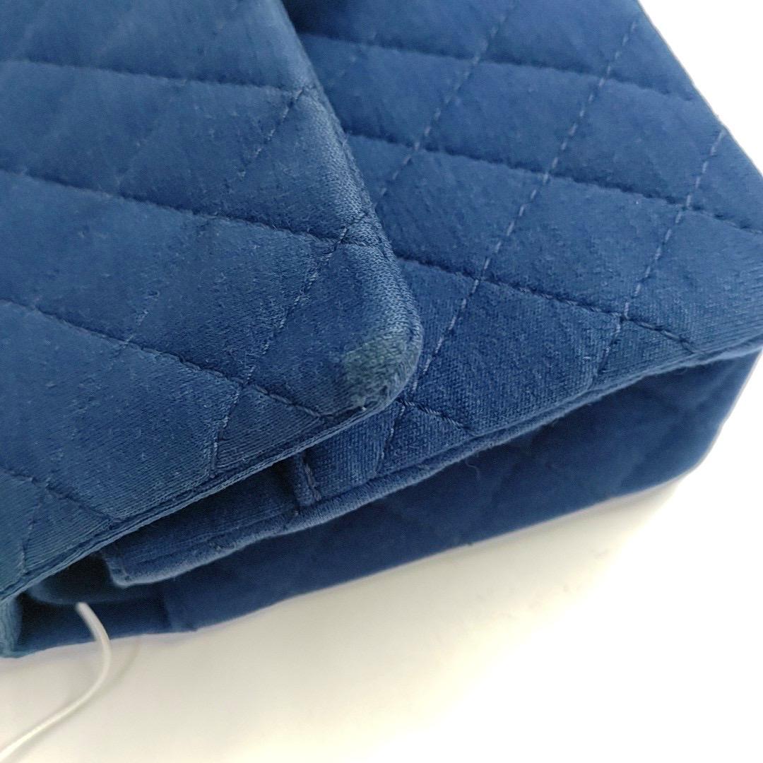 Chanel 2.55 Double Flap Medium Blu Reale in Fabrice Oro con tracolla a catena in vendita 7