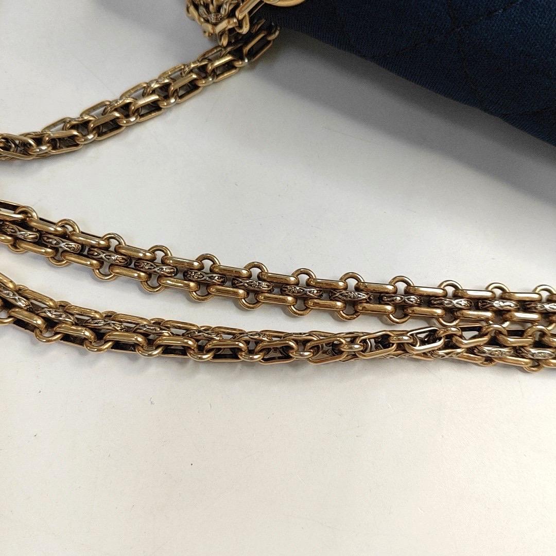 Chanel 2.55 Double Flap Medium Blu Reale in Fabrice Oro con tracolla a catena in vendita 8