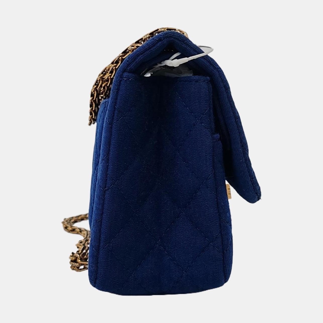 Nero Chanel 2.55 Double Flap Medium Blu Reale in Fabrice Oro con tracolla a catena in vendita