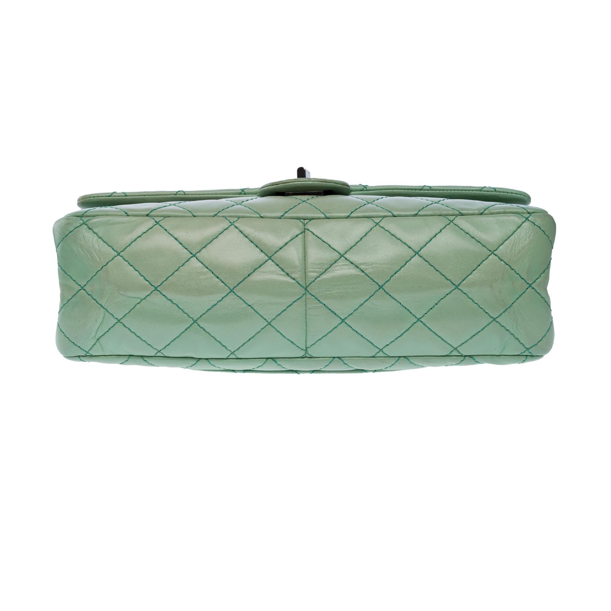 Chanel 2.55 double flap shoulder bag in Green quilted lambskin leather, PHW For Sale 5