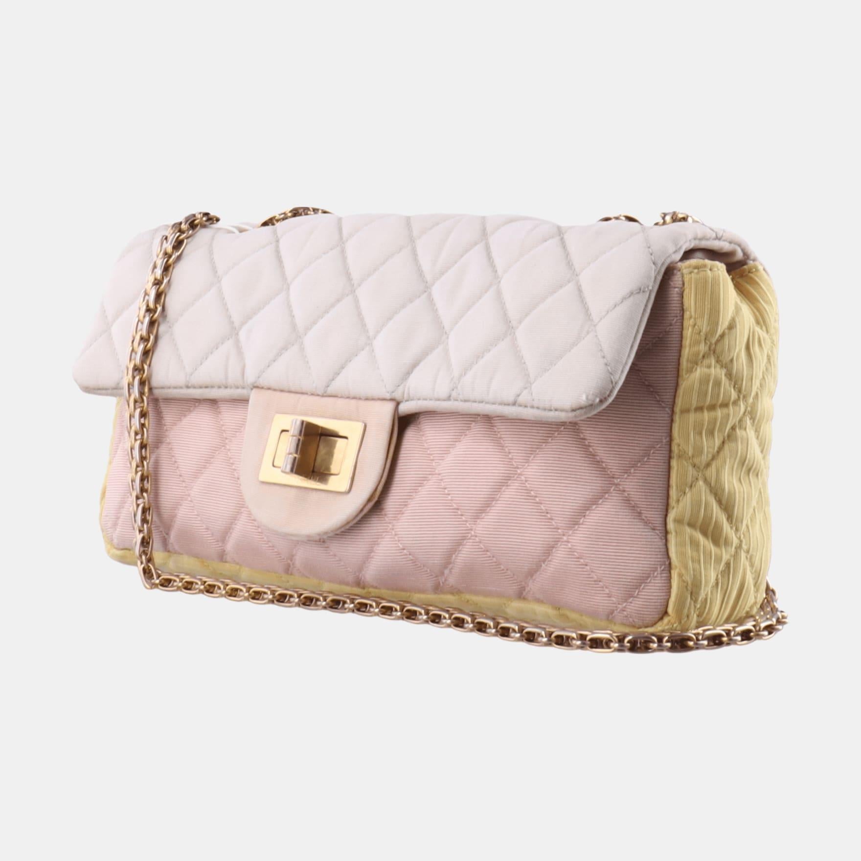 Chanel 2.55 East West Tricolor Fabric Flap Bag with Gold Chain In Fair Condition In AUBERVILLIERS, FR