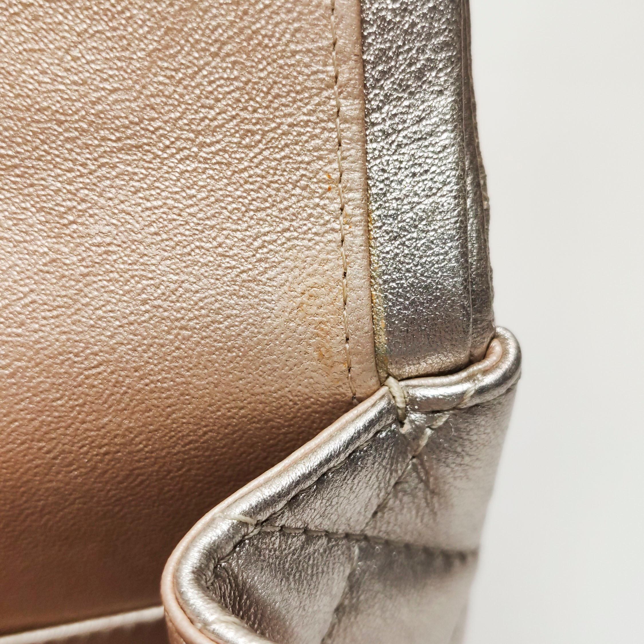 Chanel 2.55 Flap Bag Maxi Rose Gold Iridescent Lambskin Leather Silver Hardware For Sale 5