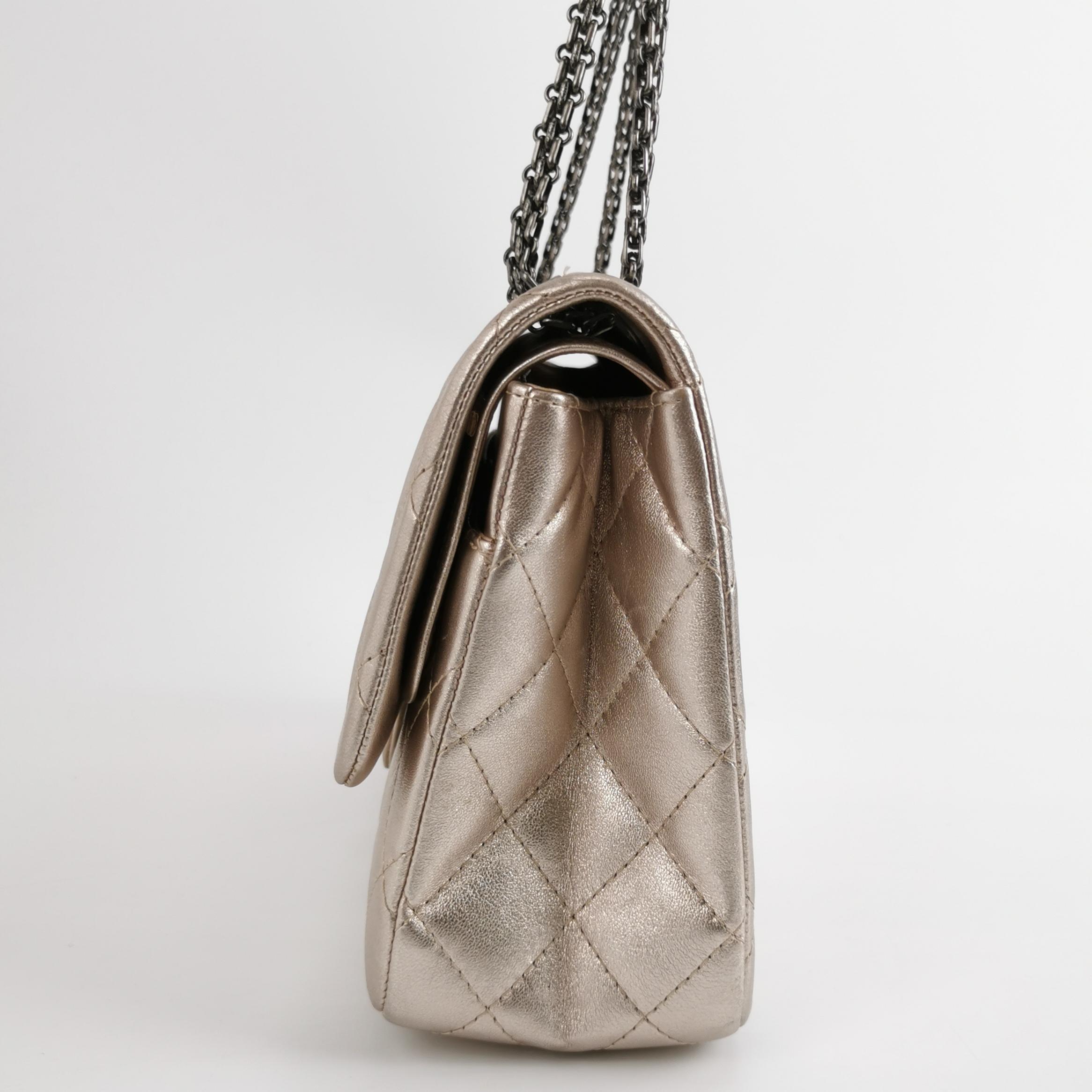 Gray Chanel 2.55 Flap Bag Maxi Rose Gold Iridescent Lambskin Leather Silver Hardware For Sale