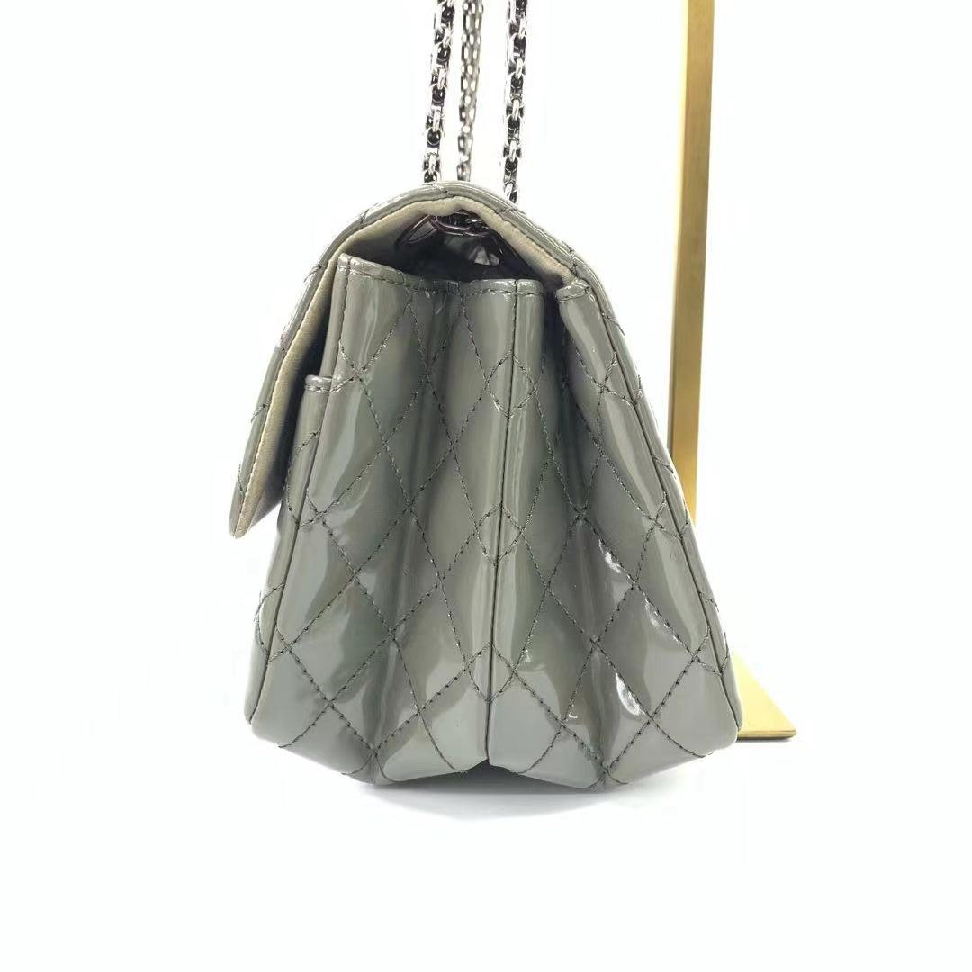 Gray Chanel 2.55 Flap Bag Patent Leather Double Bottom Small Grey For Sale